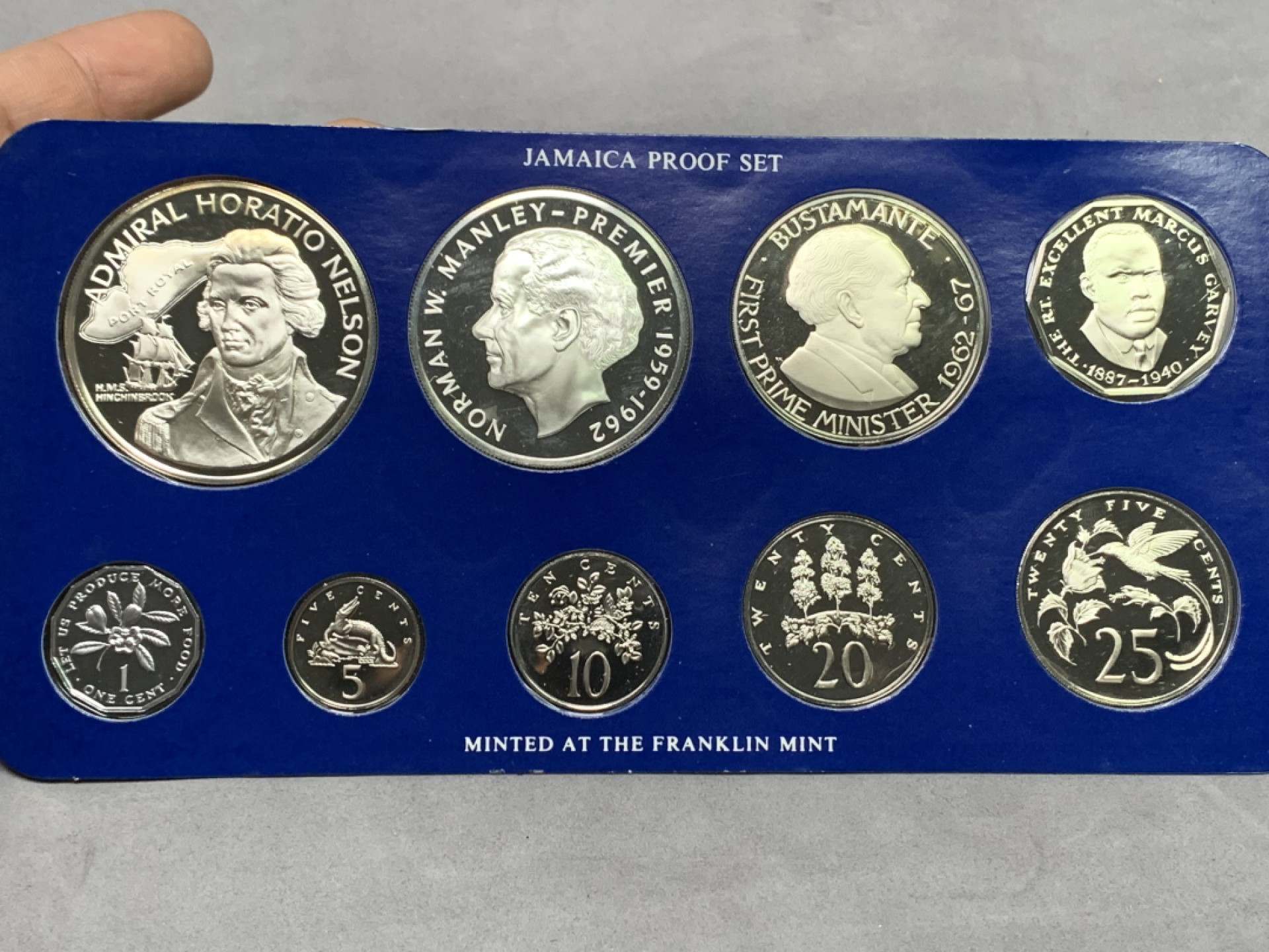 《竞宝斋》第151场-周日，周一，周四 3场 (全场包邮) 原盒 牙买加1976年 九枚套精制币 其中最大面值两枚都是银币