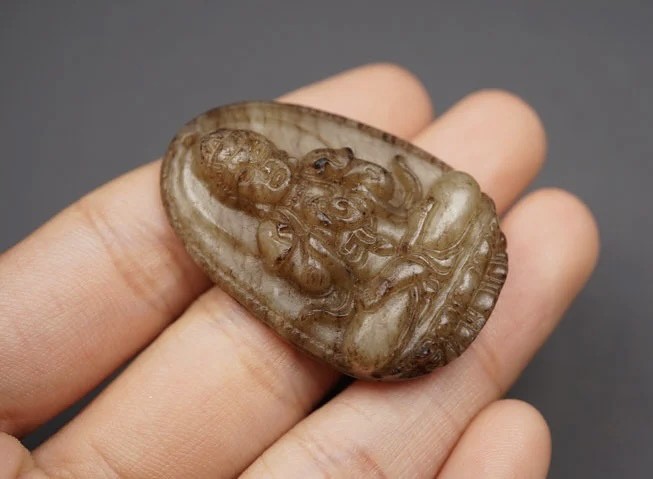 ｜冷门出品｜精选专拍·第贰拾捌场· 和田玉 观音玉牌挂件