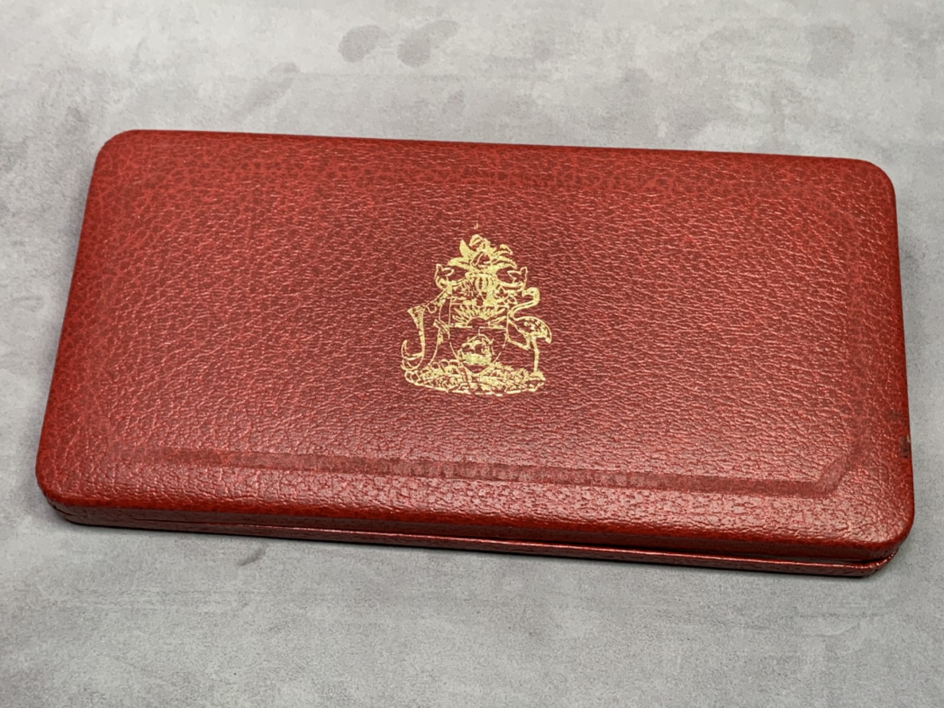 《竞宝斋》第151场-周日，周一，周四 3场 (全场包邮) 原盒 巴哈马1974年 九枚套精制币 其中50分/1元/2元/5元都是银币