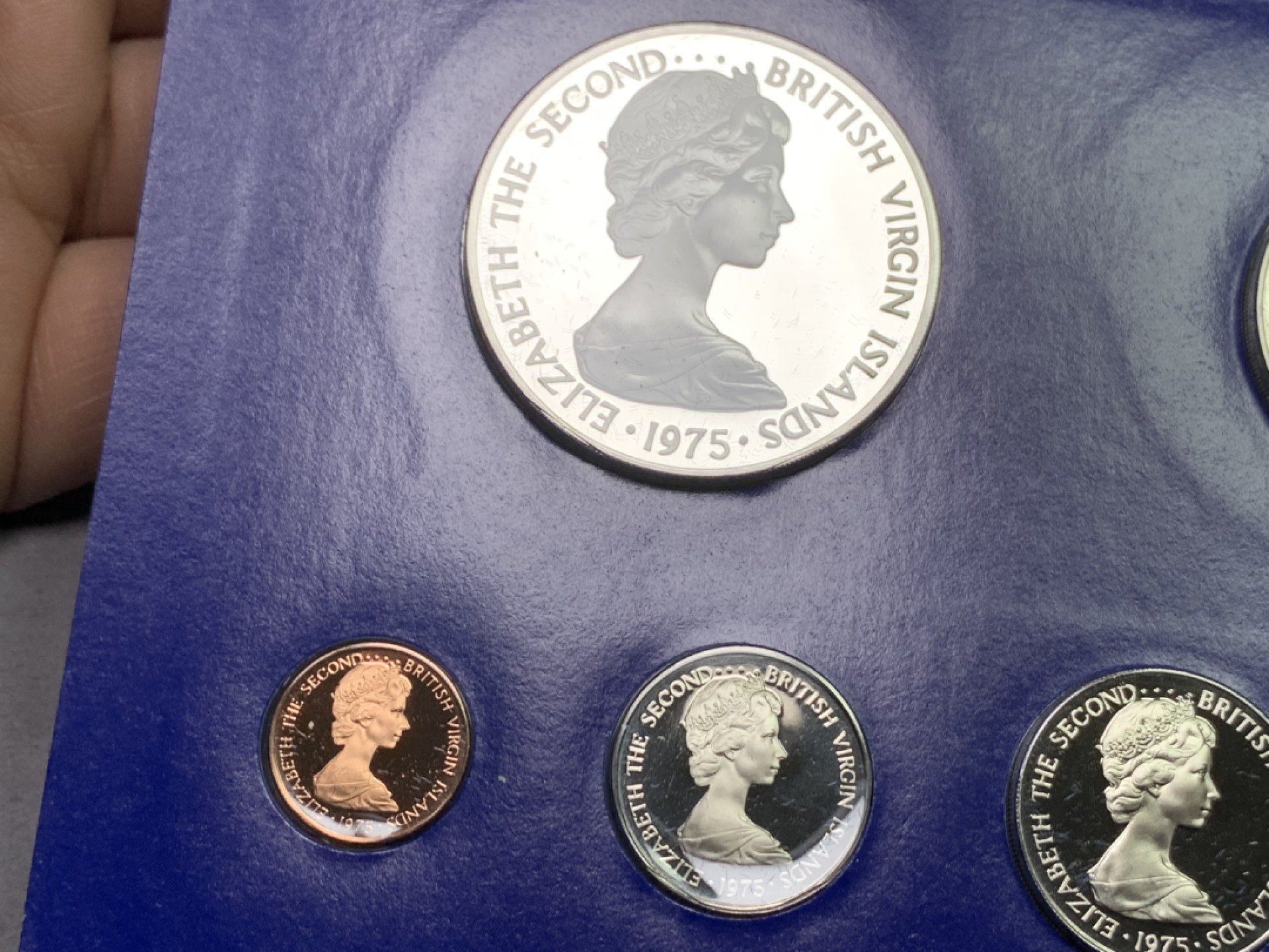 《竞宝斋》第151场-周日，周一，周四 3场 (全场包邮) 原盒 维京群岛1975年 六枚套 精制币 其中最大一枚是银币