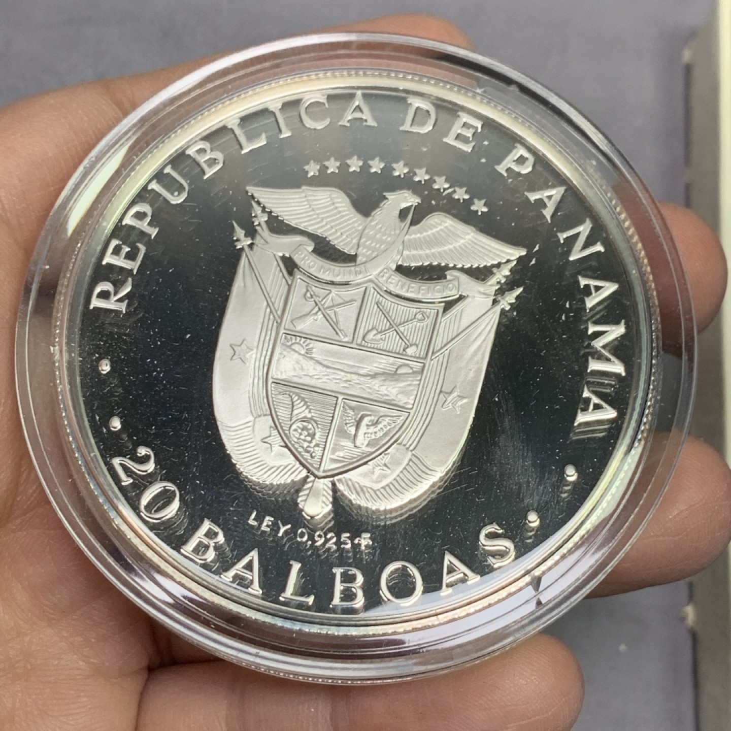 《竞宝斋》第151场-周日，周一，周四 3场 (全场包邮) 原盒 巴拿马1974年 20元 精制大银币 129.59克