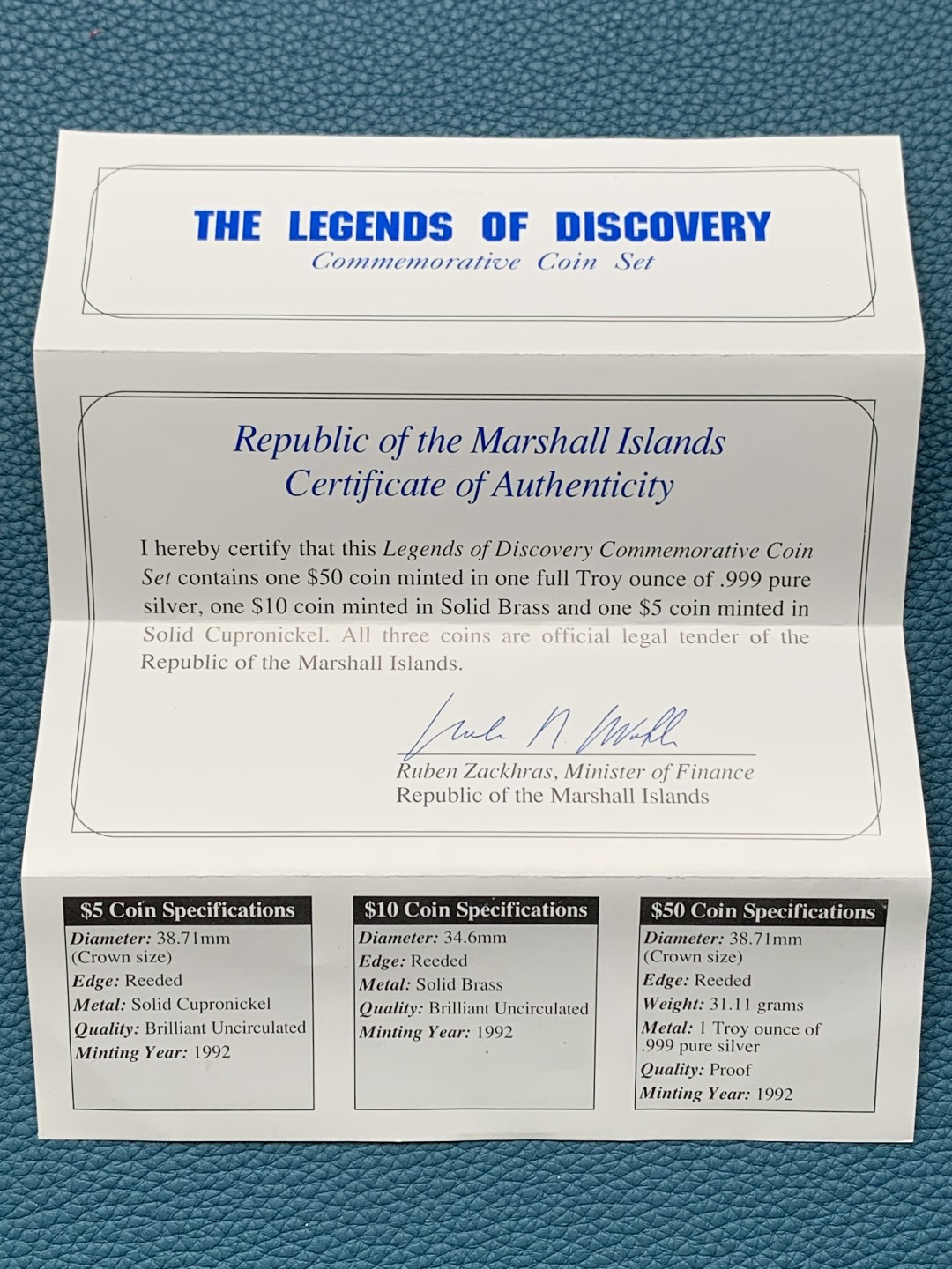 《竞宝斋》第151场-周日，周一，周四 3场 (全场包邮) 原盒 马绍尔群岛1992年 5元镍币/10元铜币/50元是一盎司尺寸的银币 非常稀少