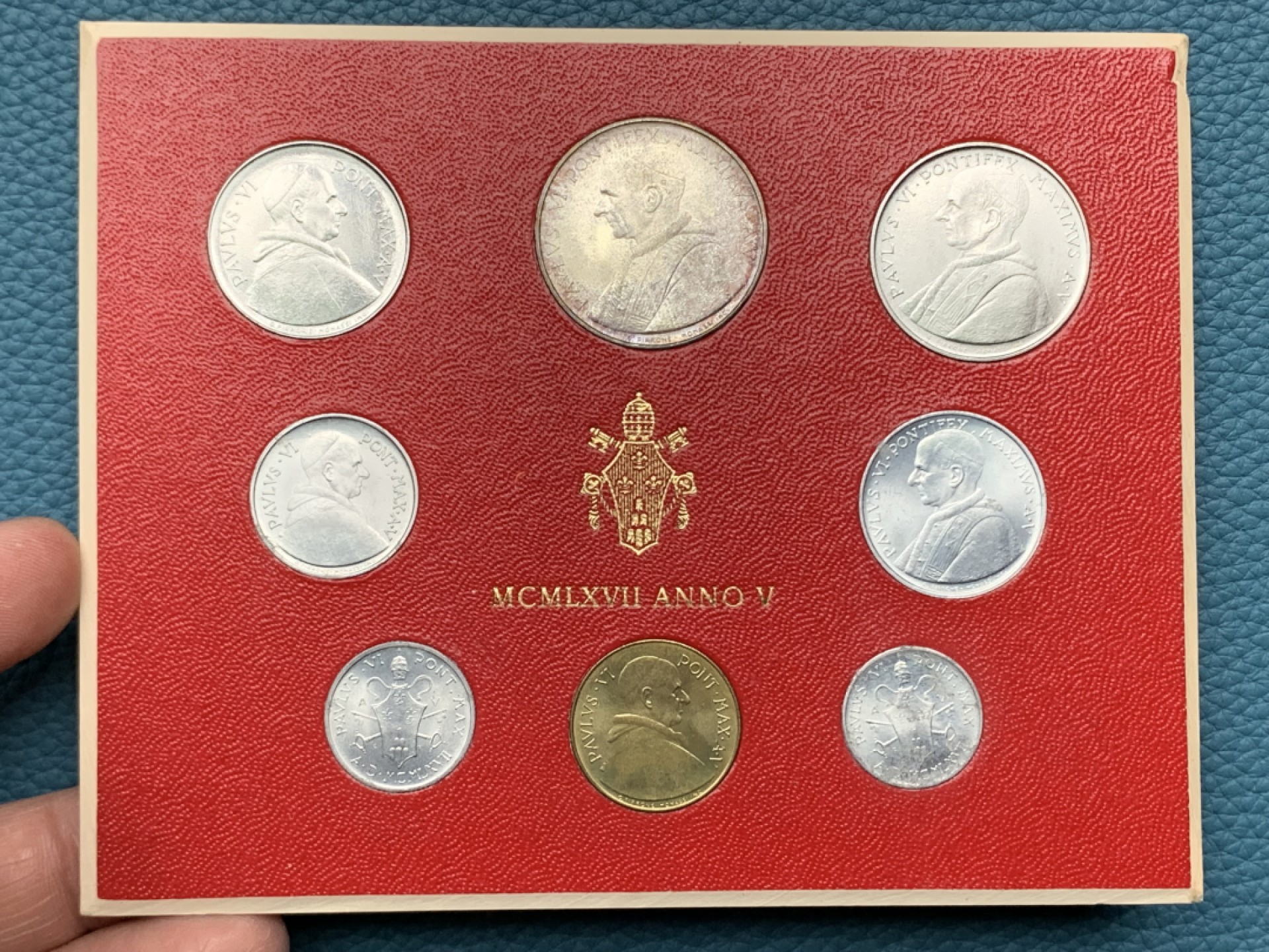 《竞宝斋》第151场-周日，周一，周四 3场 (全场包邮) 卡装 梵蒂冈1967年 八枚套 其中500里拉是银币