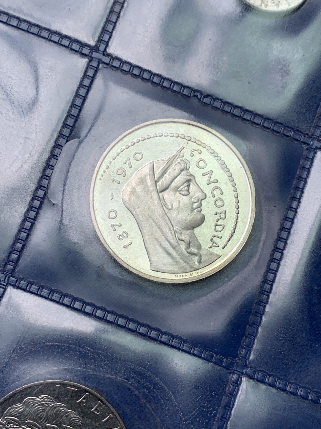 《竞宝斋》第151场-周日，周一，周四 3场 (全场包邮) 意大利1970年套币，2枚银币包浆品