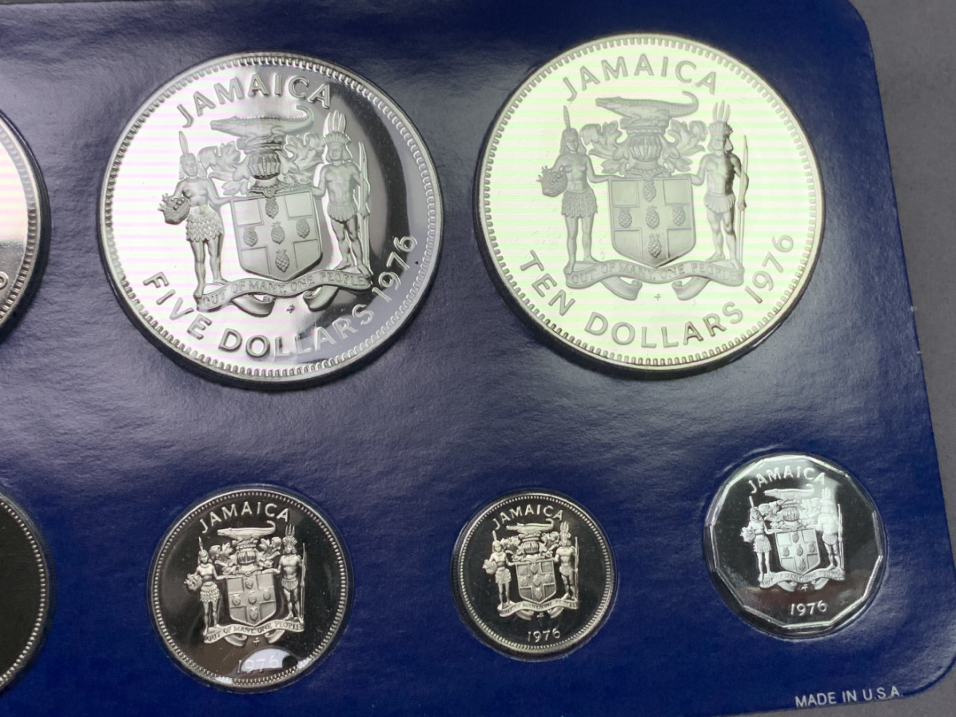 《竞宝斋》第151场-周日，周一，周四 3场 (全场包邮) 原盒 牙买加1976年 九枚套精制币 其中最大面值两枚都是银币