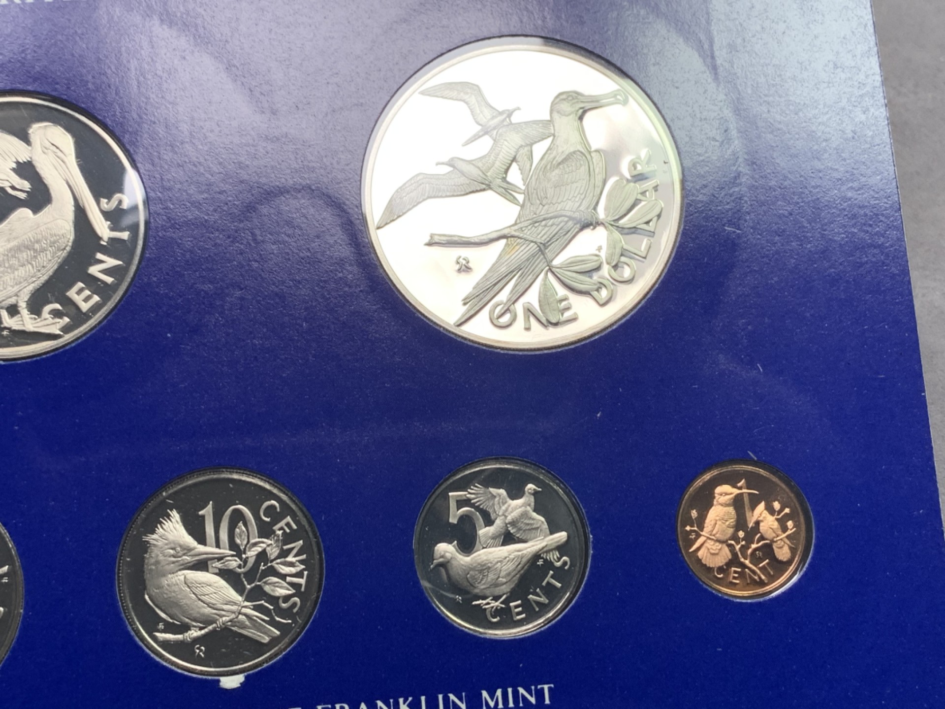 《竞宝斋》第151场-周日，周一，周四 3场 (全场包邮) 原盒 维京群岛1975年 六枚套 精制币 其中最大一枚是银币