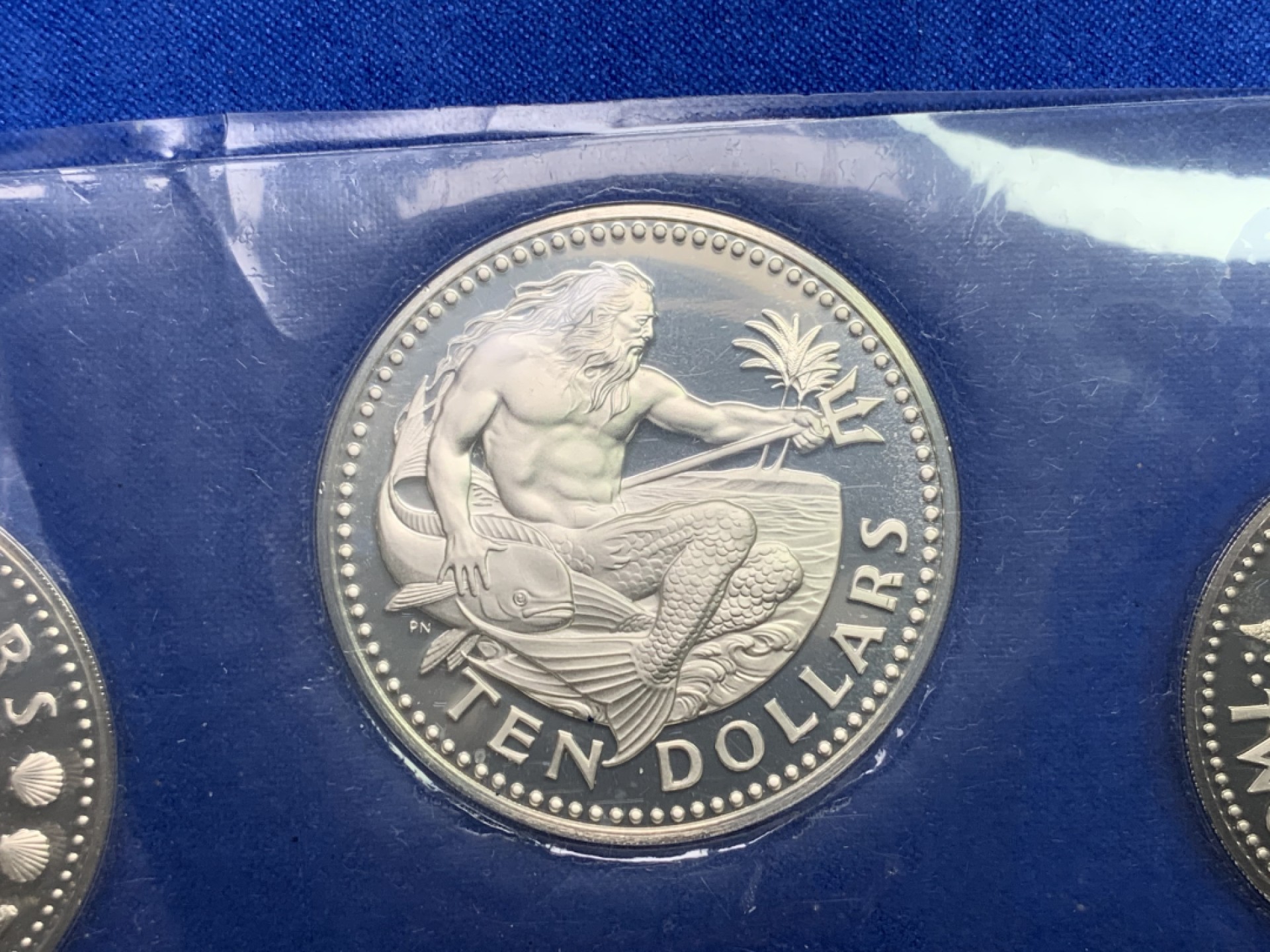 《竞宝斋》第151场-周日，周一，周四 3场 (全场包邮) 原盒 巴巴多斯1974年 八枚套 其中5元31.1克/ 10元海神37.9克都是银币