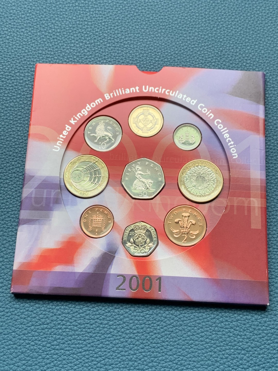 《竞宝斋》第151场-周日，周一，周四 3场 (全场包邮) 卡装 英国2001年 九枚套 最大面值是两枚2镑 稀少年份 非常精美