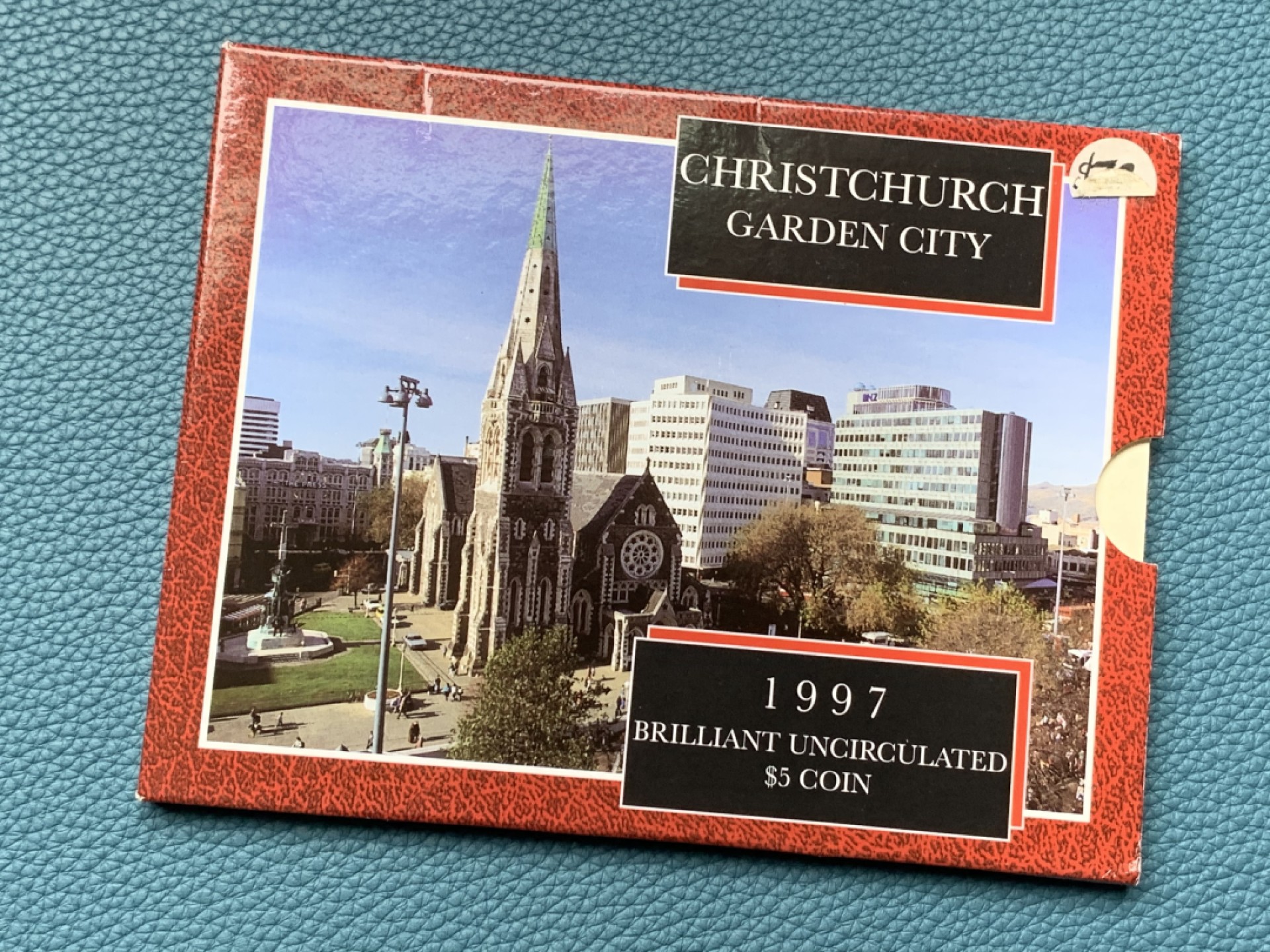 《竞宝斋》第151场-周日，周一，周四 3场 (全场包邮) 卡装 新西兰1997年 基督城纪念5元大型镍币 BU品