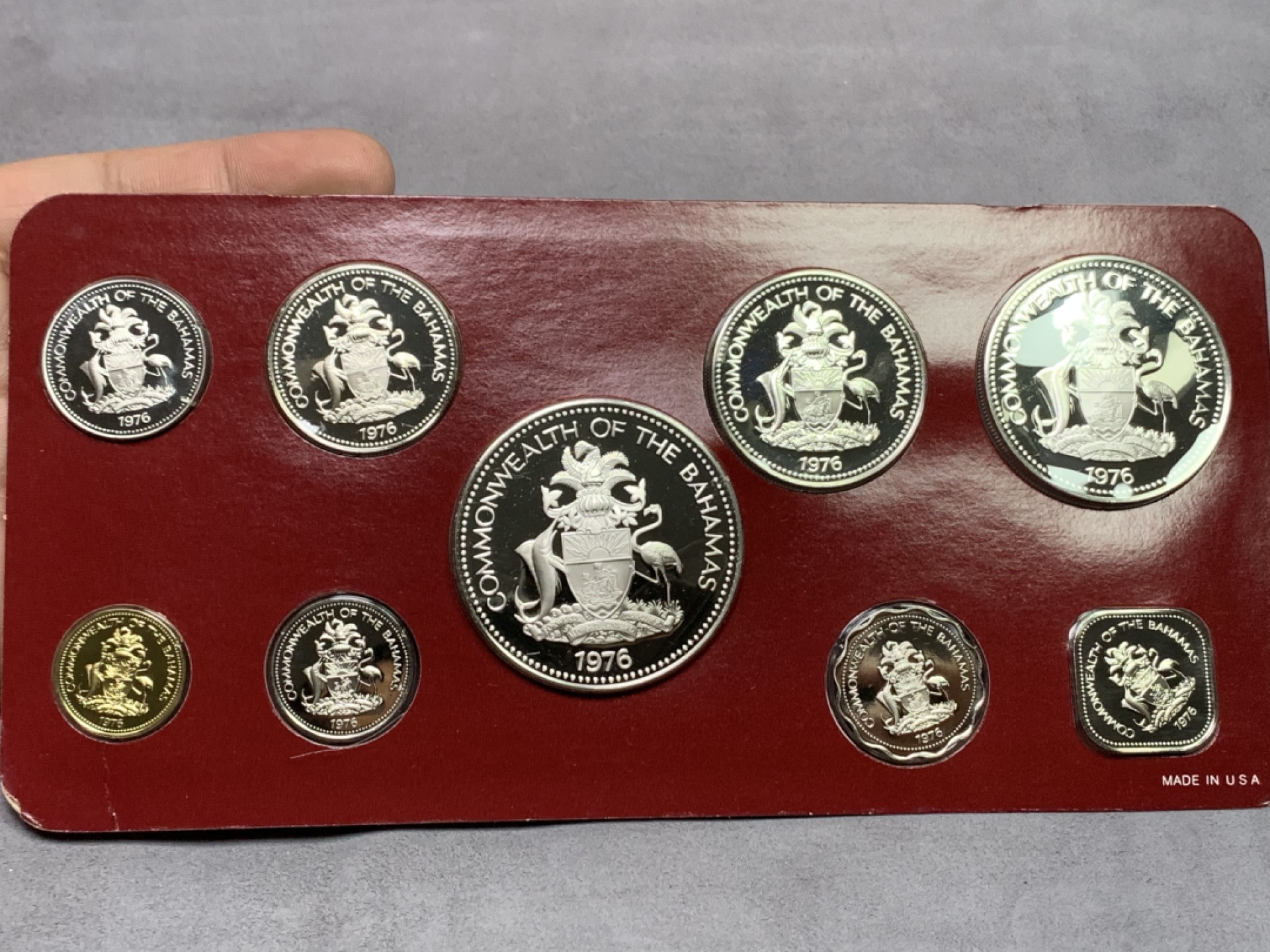 《竞宝斋》第151场-周日，周一，周四 3场 (全场包邮) 原盒 巴哈马1976年 九枚套精制币 其中50分/1元/2元/5元都是银币