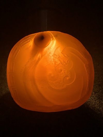 精美原皮蒙料战国红玛瑙高润度金沙料雕刻仿古龙吊坠一个 精美原皮蒙料战国红玛瑙高润度金沙料雕刻仿古龙吊坠一个