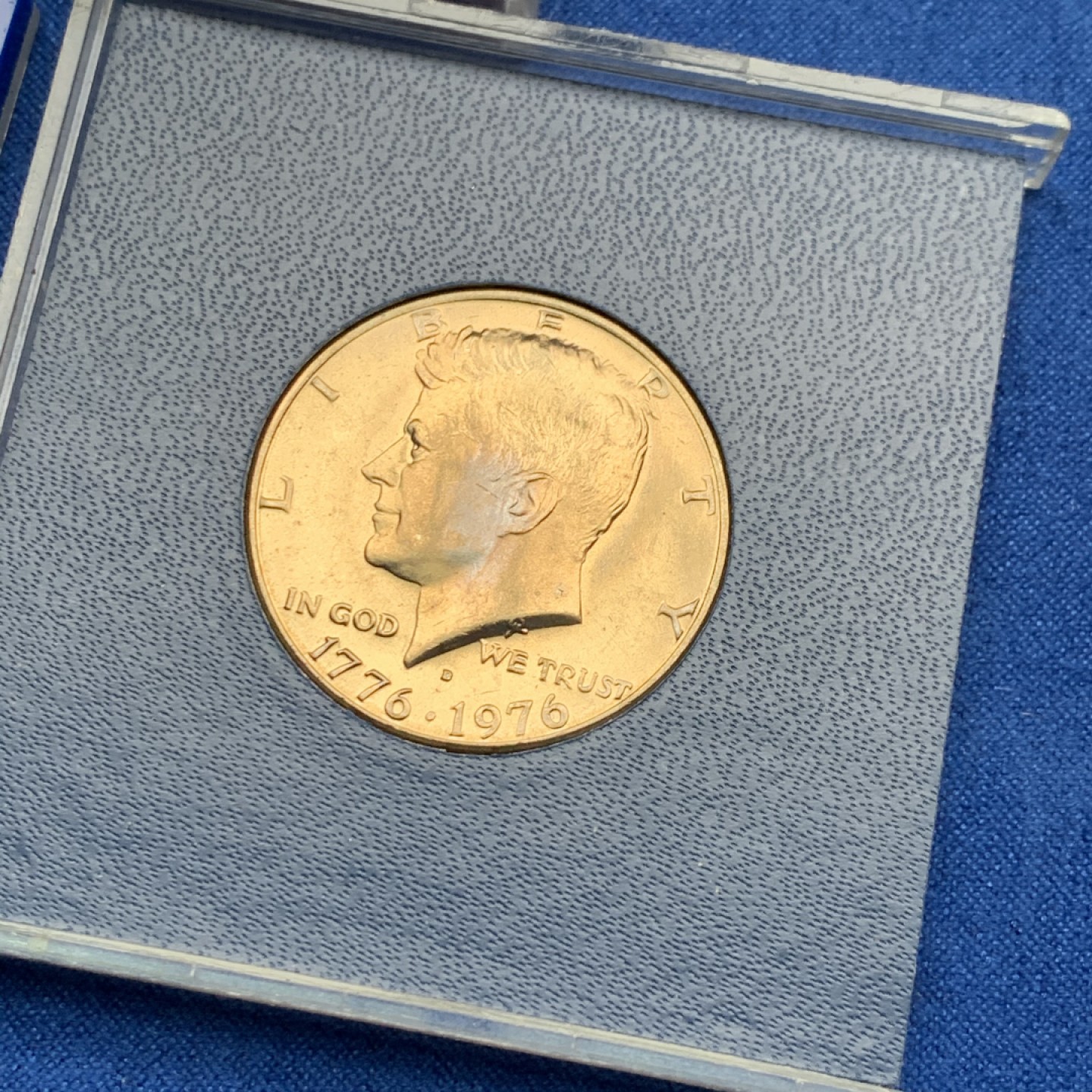 《竞宝斋》第151场-周日，周一，周四 3场 (全场包邮) 三枚组 美国两百年纪念一元和半圆镍币，英国纪念女王85周年生辰