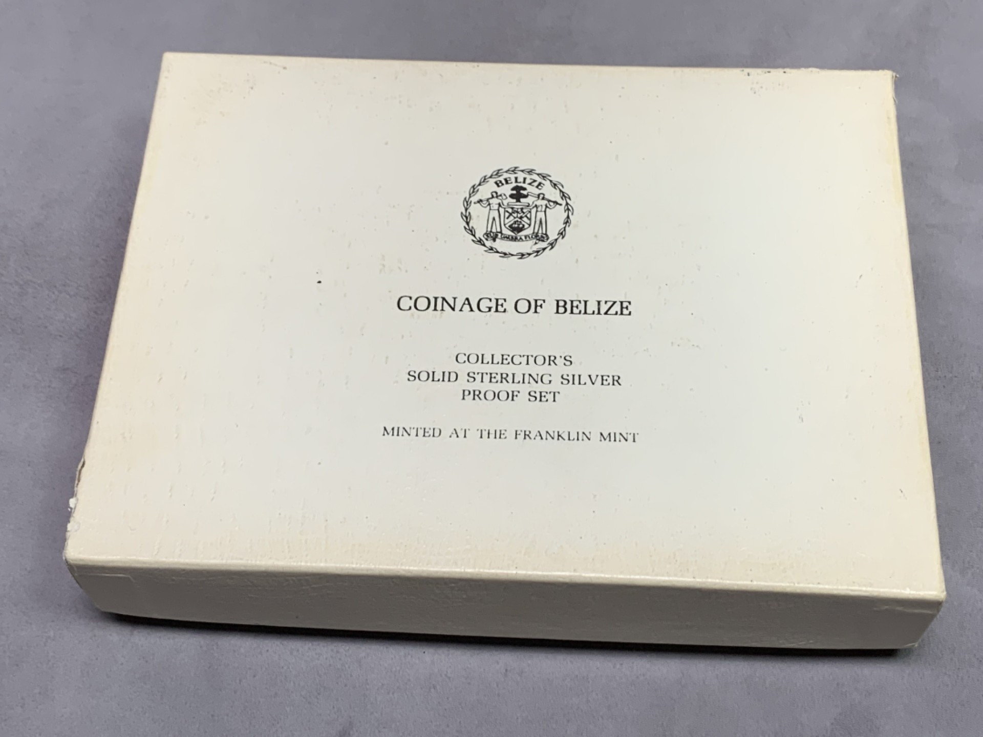《竞宝斋》第151场-周日，周一，周四 3场 (全场包邮) 原盒 伯利兹1975年 八枚套精制银币 非常漂亮