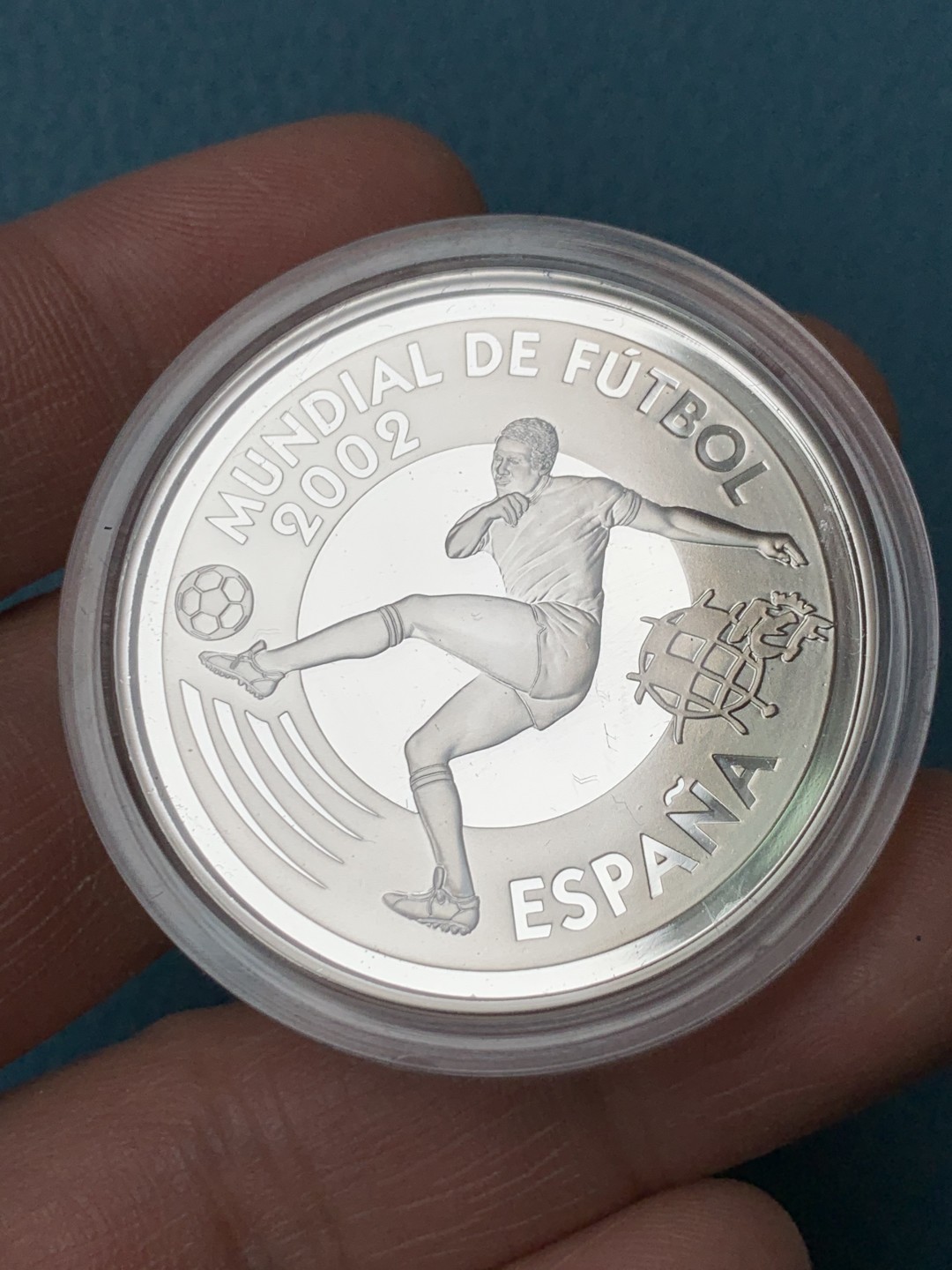 《竞宝斋》第151场-周日，周一，周四 3场 (全场包邮) 木盒证书 西班牙2002年 世界杯纪念 10欧元 精制大银币  27克 92.5%银