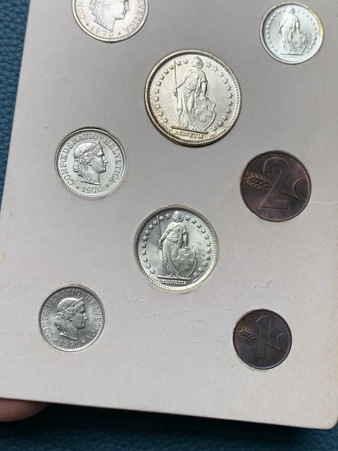 《竞宝斋》第151场-周日，周一，周四 3场 (全场包邮) 卡装 瑞士九枚套 其中0.5/1/2/5法郎是银币  好品细节见图