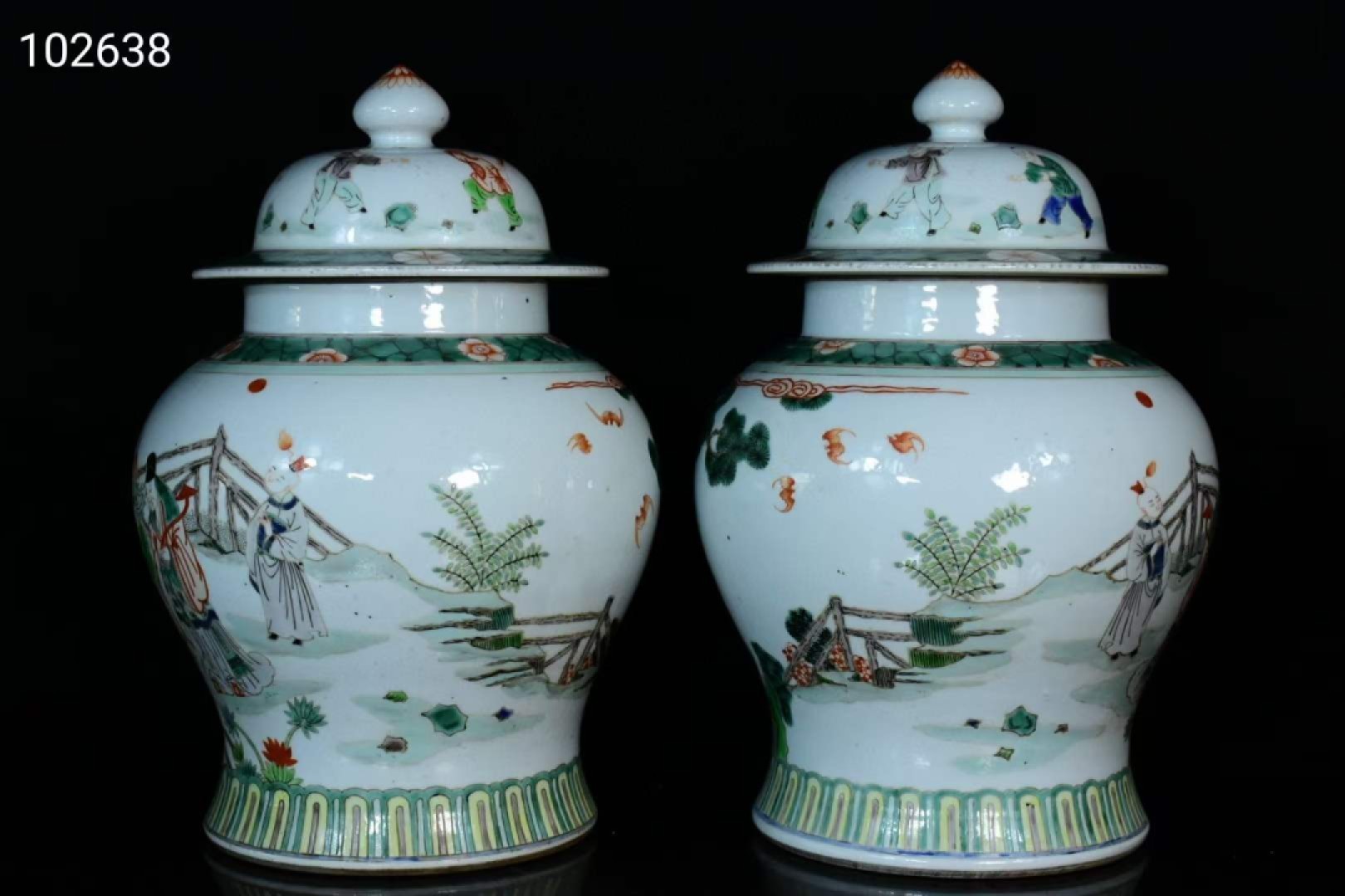 旧藏大清康熙年制五彩人物将军罐一对，画工精细 发色纯正，纯手绘画工