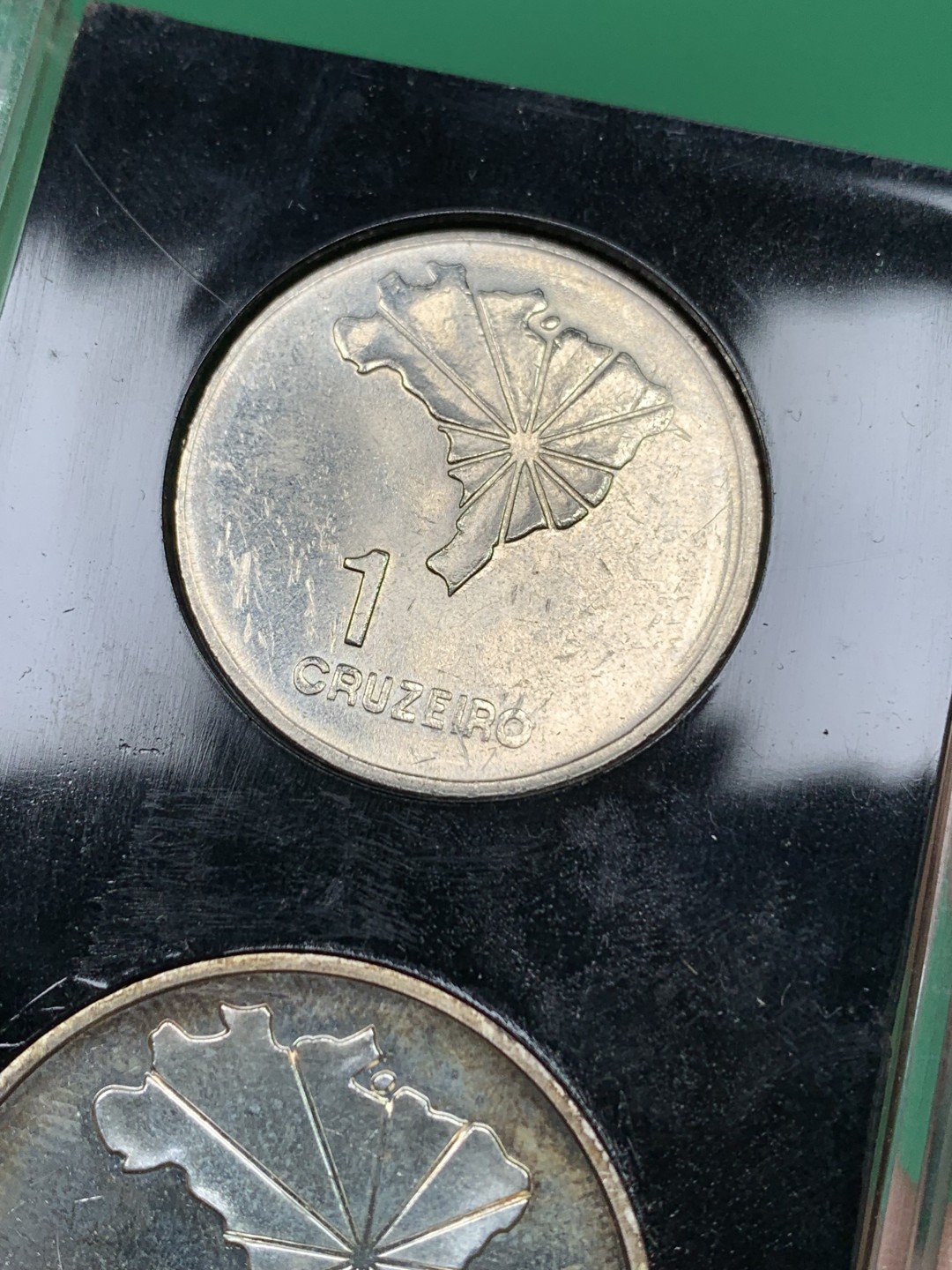 《竞宝斋》第151场-周日，周一，周四 3场 (全场包邮) 巴西 1972年 1克鲁泽 和20克鲁泽银币 一对