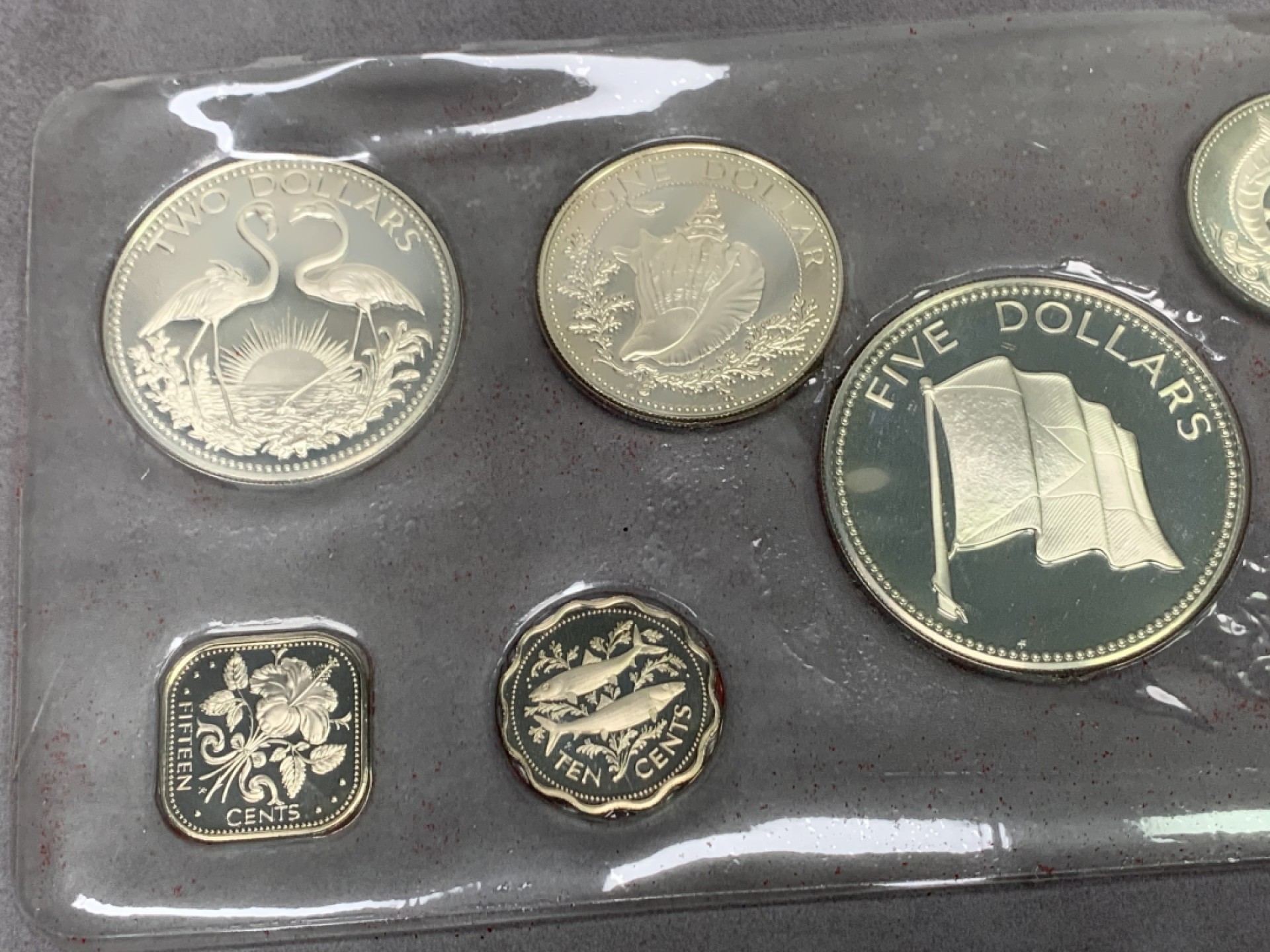 《竞宝斋》第151场-周日，周一，周四 3场 (全场包邮) 原盒 巴哈马1974年 九枚套精制币 其中50分/1元/2元/5元都是银币