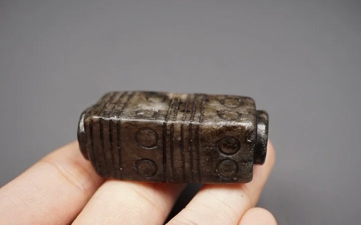 ｜冷门出品｜精选专拍·第贰拾捌场· 和田玉 玉琮勒子