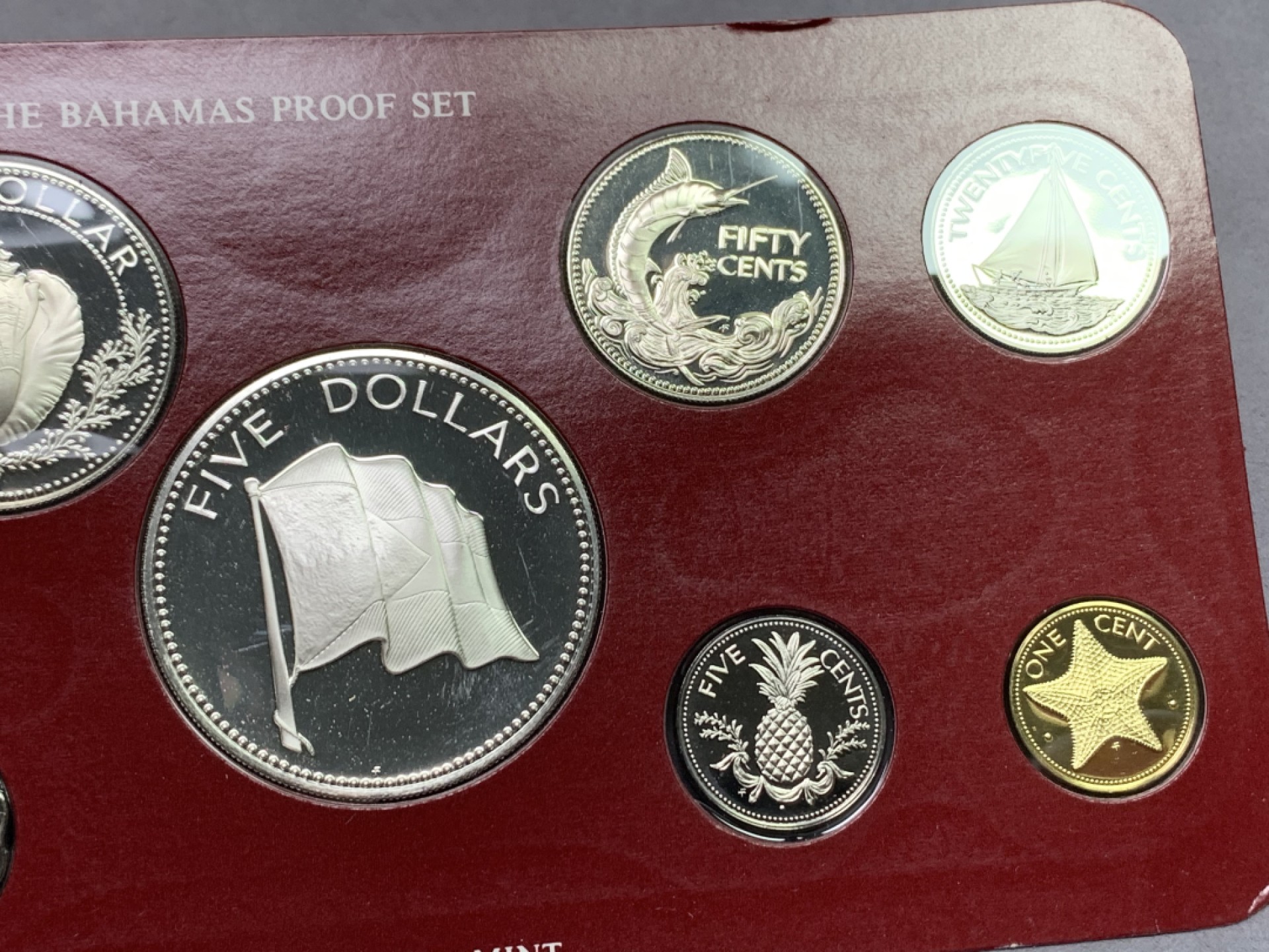 《竞宝斋》第151场-周日，周一，周四 3场 (全场包邮) 原盒 巴哈马1976年 九枚套精制币 其中50分/1元/2元/5元都是银币