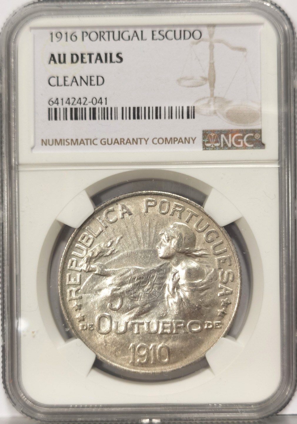 博洋堂世界钱币拍卖第022期（全场包邮） NGC AU 1910年葡萄牙共和国的诞生1埃斯库多斯大银币，克书价高，NGC错标为1916年，不多见