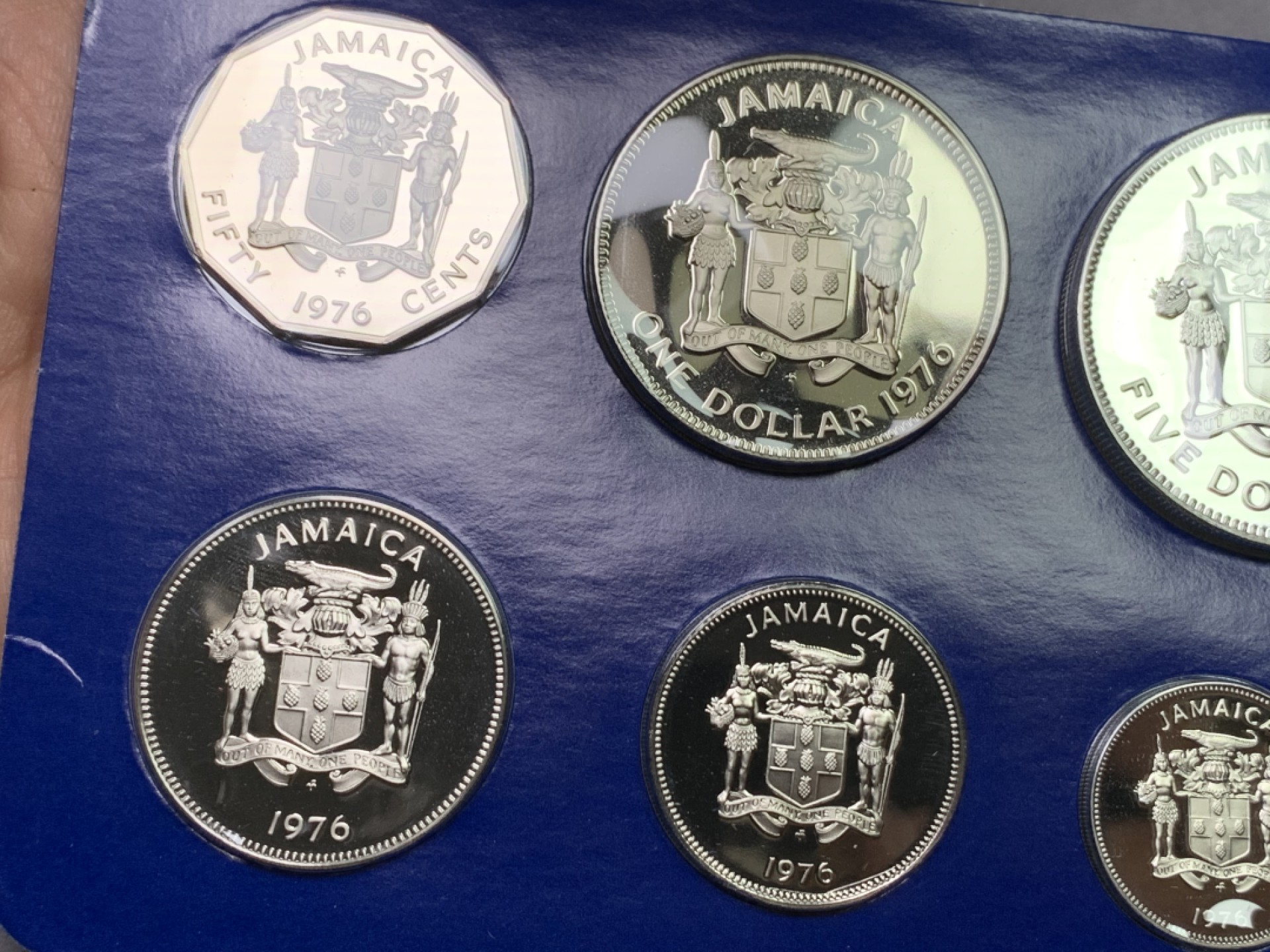 《竞宝斋》第151场-周日，周一，周四 3场 (全场包邮) 原盒 牙买加1976年 九枚套精制币 其中最大面值两枚都是银币