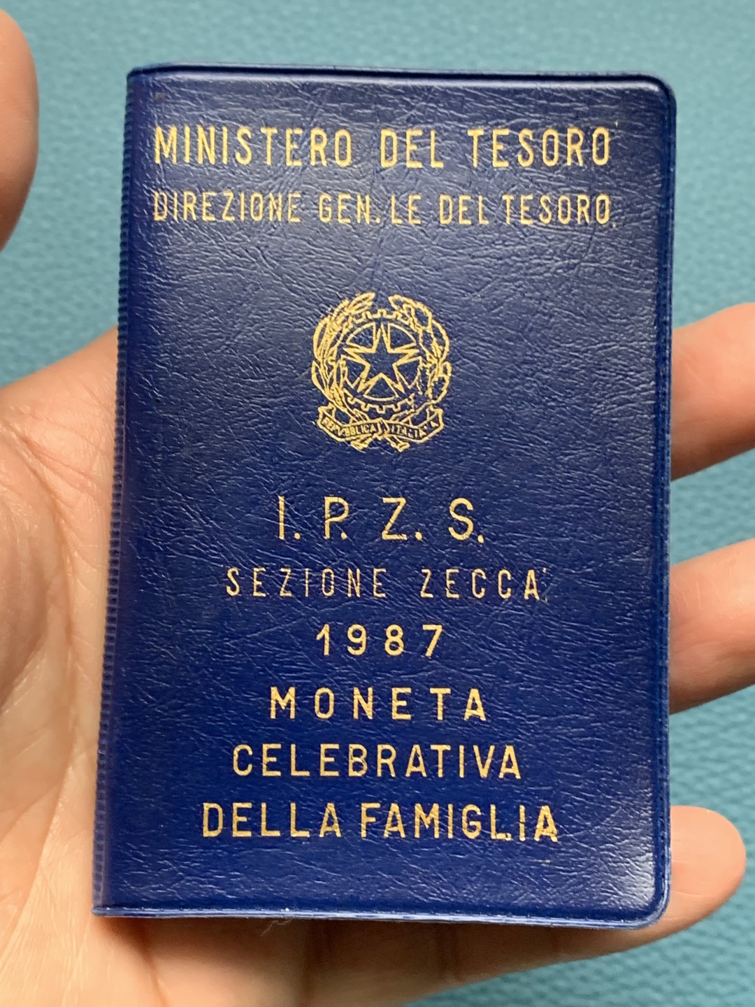 《竞宝斋》第151场-周日，周一，周四 3场 (全场包邮) 意大利1987年 家庭日纪念 500里拉银币