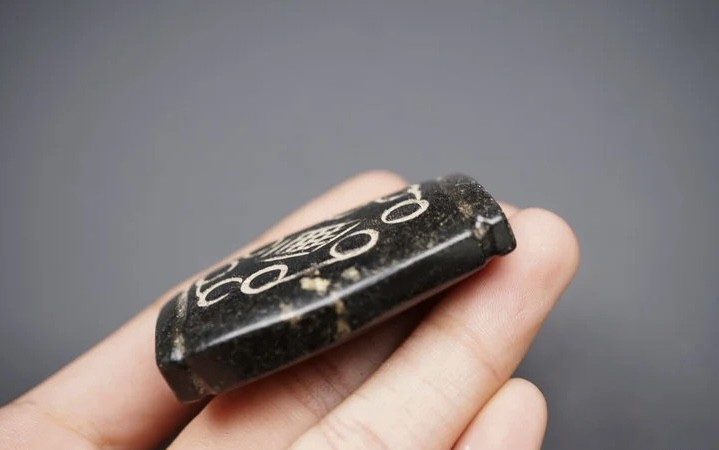｜冷门出品｜精选专拍·第贰拾捌场· 高.古 风格地方玉 勒子珠