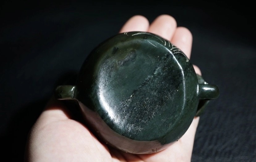 ｜冷门出品｜精选专拍·第贰拾捌场· 明清工老和田玉青玉刻花如意头玉杯文房摆件