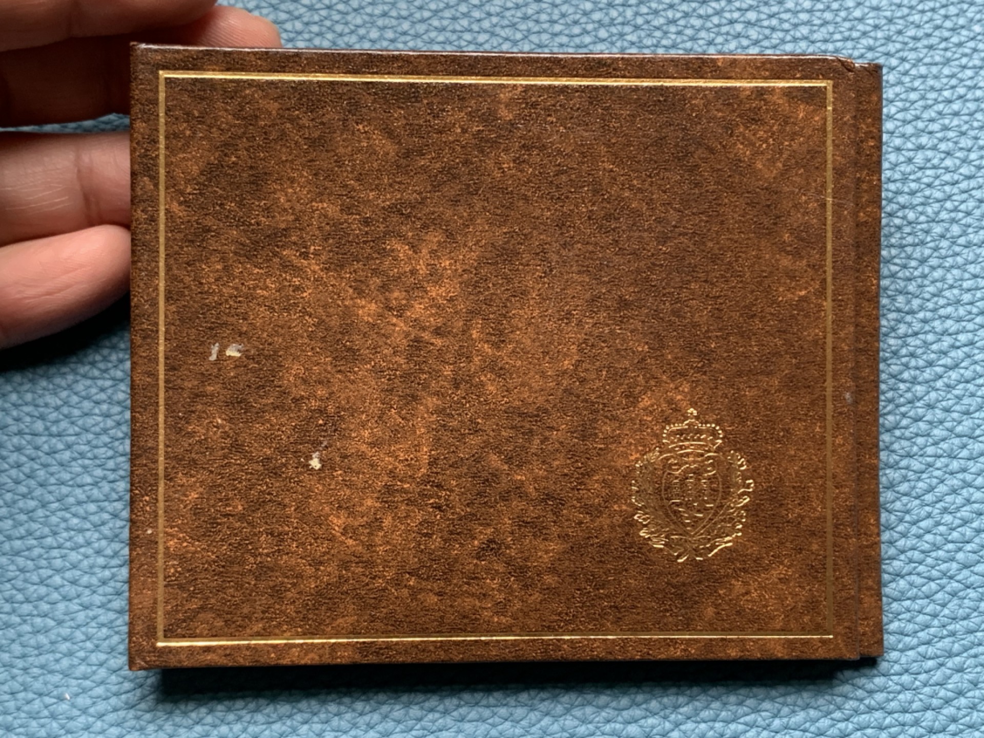 《竞宝斋》第151场-周日，周一，周四 3场 (全场包邮) 卡装 圣马力诺1980年 1000里拉