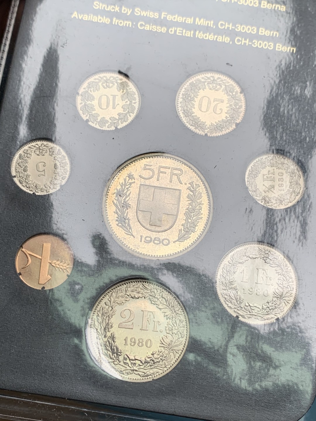 《竞宝斋》第151场-周日，周一，周四 3场 (全场包邮) 瑞士 1980年 八枚套精制币 造币厂封装 拿不出
