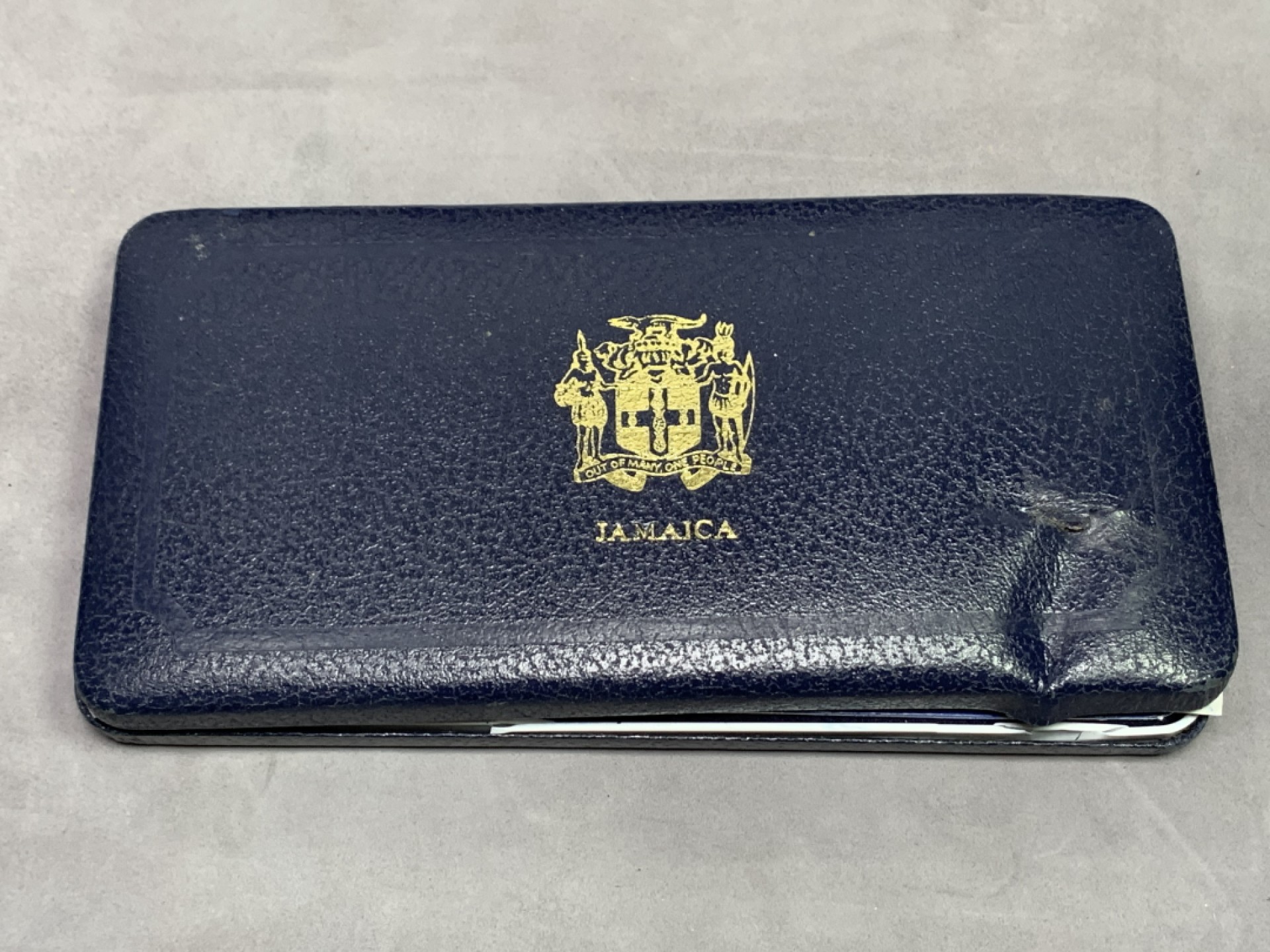 《竞宝斋》第151场-周日，周一，周四 3场 (全场包邮) 原盒 牙买加1976年 九枚套精制币 其中最大面值两枚都是银币