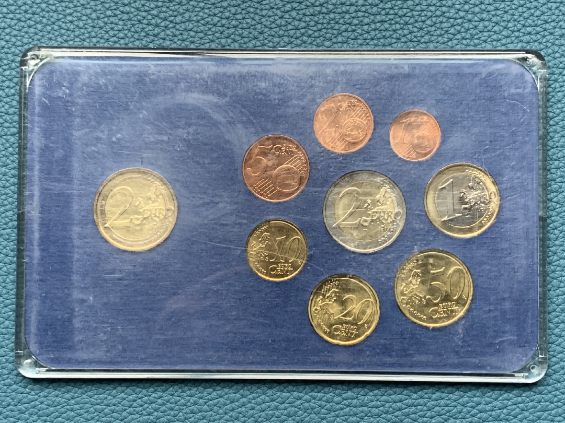 《竞宝斋》第151场-周日，周一，周四 3场 (全场包邮) 拉脱维亚 2015年 欧元八枚套 +章 非常漂亮