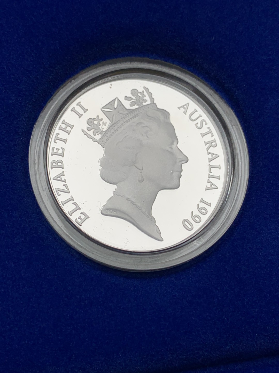 《竞宝斋》第151场-周日，周一，周四 3场 (全场包邮) 原盒 澳大利亚1990年 凤头鹦鹉10元 精制大银币 