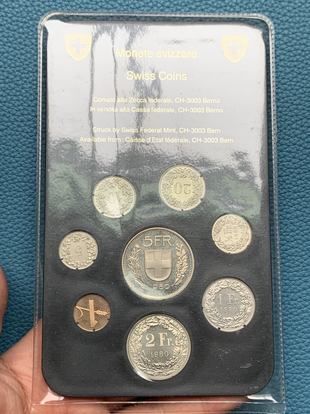 《竞宝斋》第151场-周日，周一，周四 3场 (全场包邮) 瑞士 1980年 八枚套精制币 造币厂封装 拿不出
