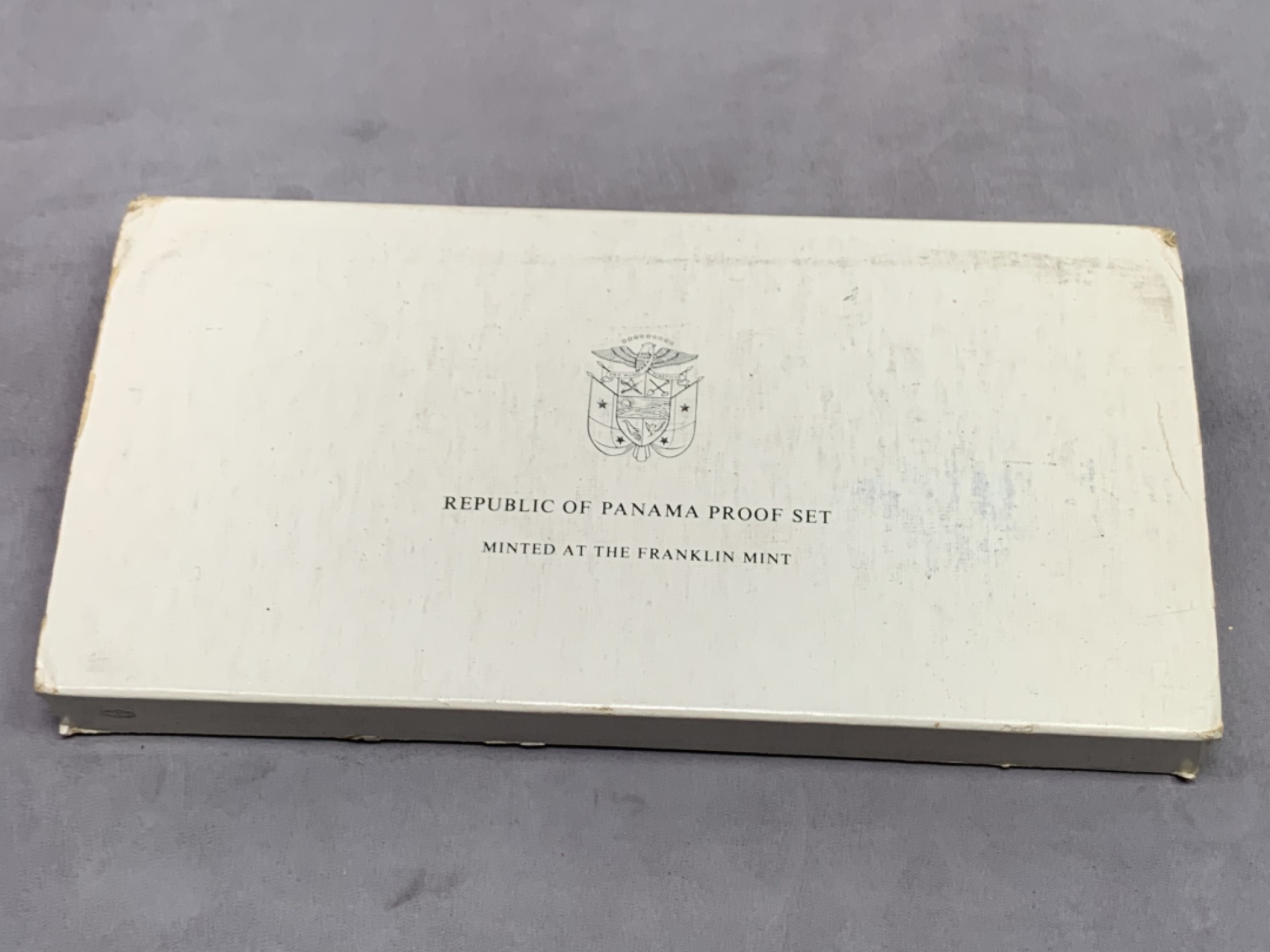 《竞宝斋》第151场-周日，周一，周四 3场 (全场包邮) 原盒 巴拿马1975年 九枚套精制币 1元26.73克/5元35.12克/20元129.59克都是92.5%银 