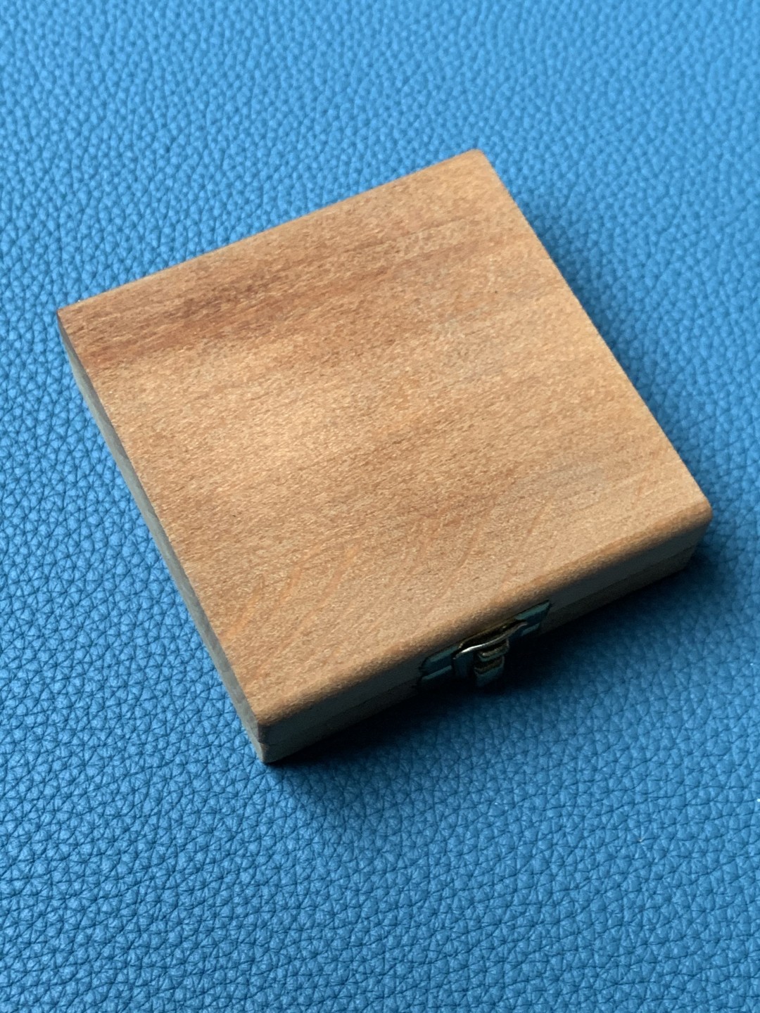 《竞宝斋》第151场-周日，周一，周四 3场 (全场包邮) 木盒 挪威1994年 大帆船20艾古 精制彩色大银币 非常稀少