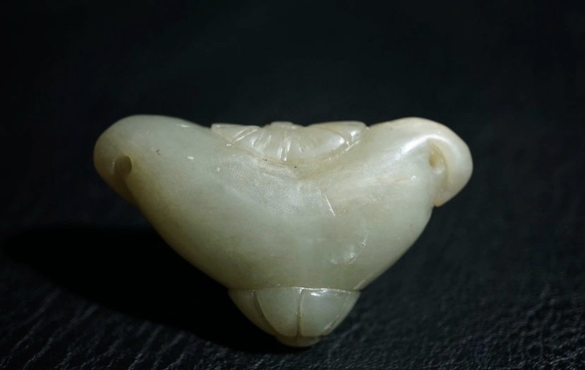 ｜冷门出品｜精选专拍·第贰拾捌场· 明清工老和田玉菱角把件
