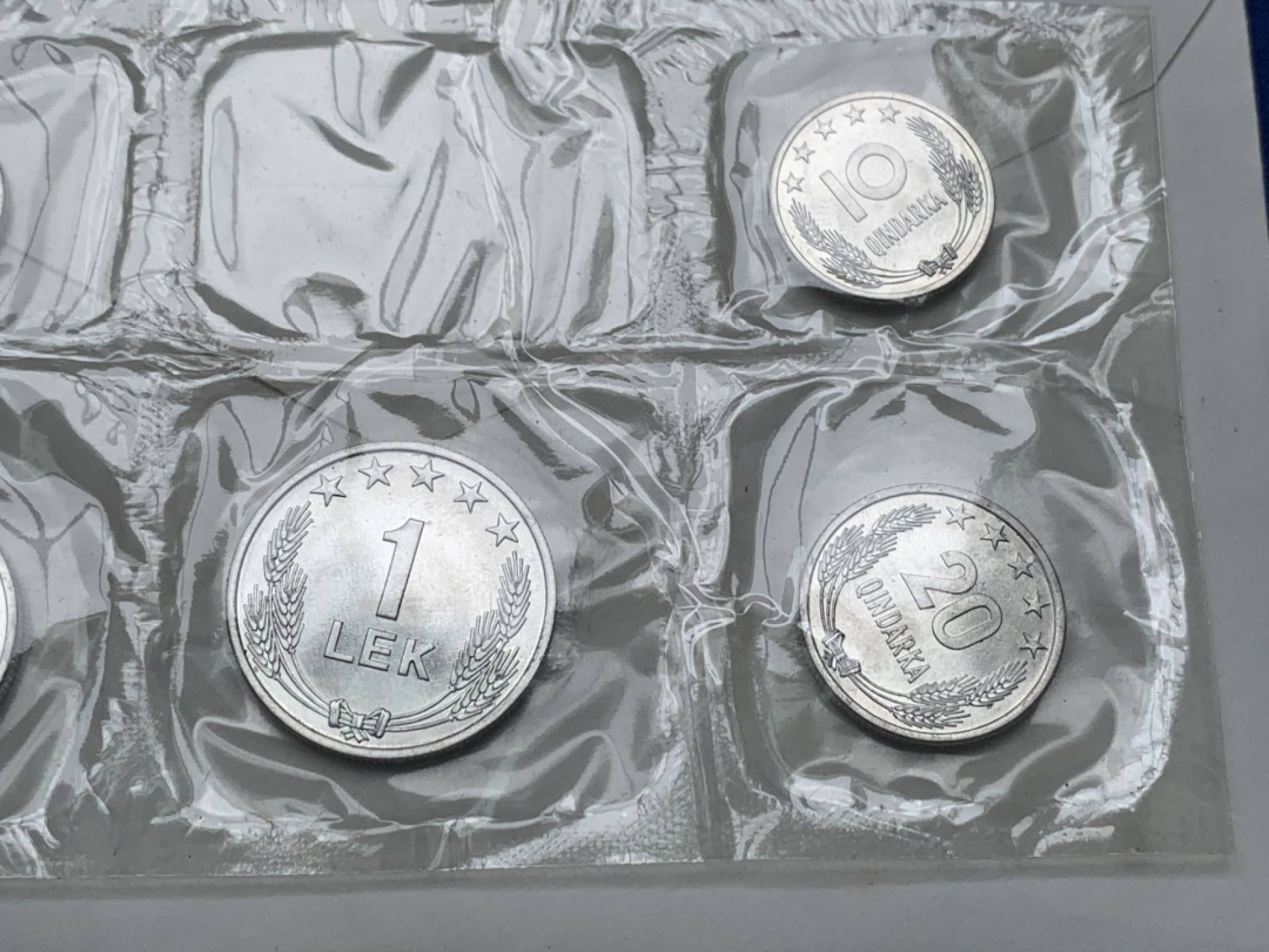 《竞宝斋》第151场-周日，周一，周四 3场 (全场包邮) 阿尔巴尼亚1964年清年份密封套币，BU品质面值全