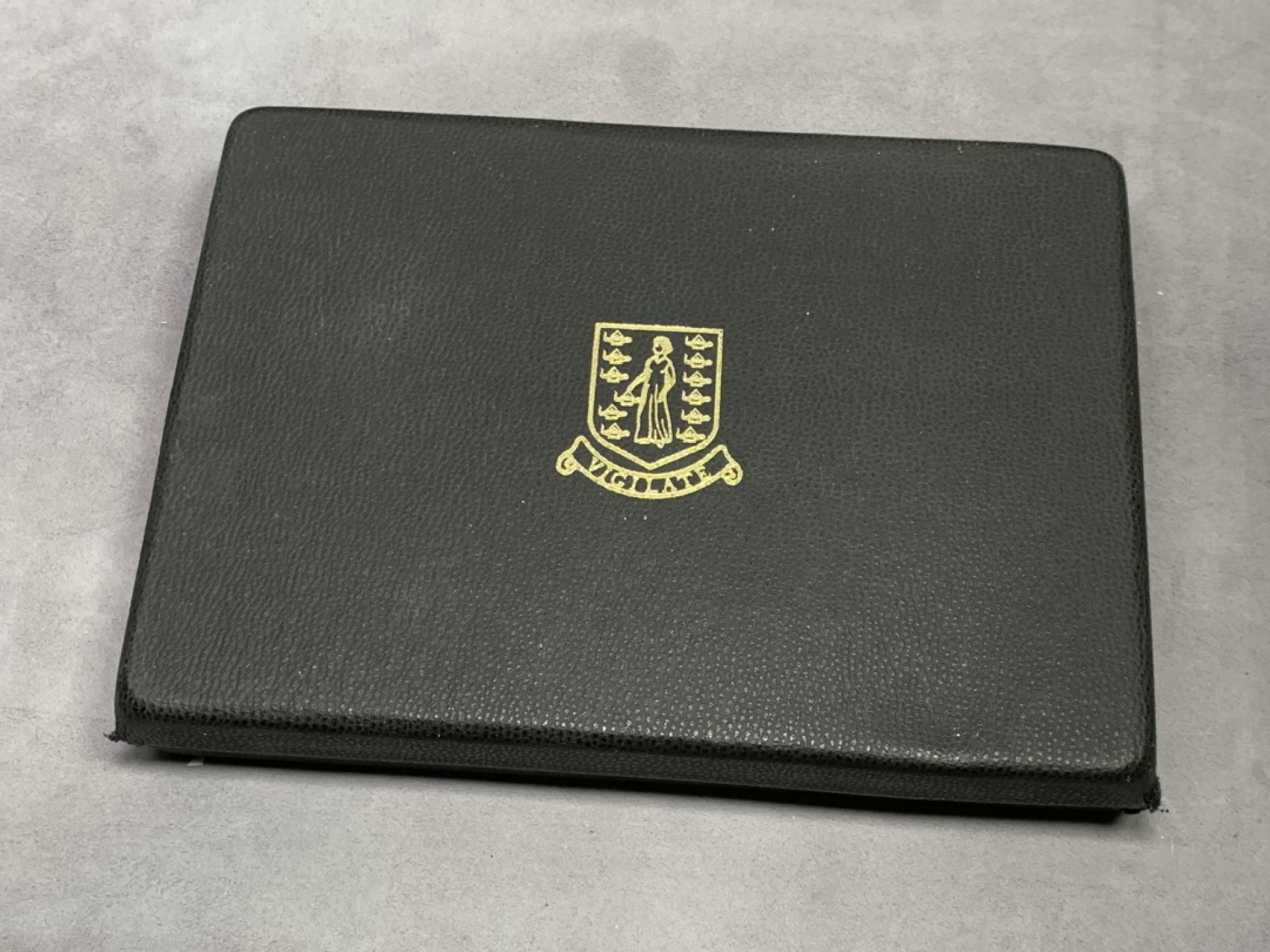 《竞宝斋》第151场-周日，周一，周四 3场 (全场包邮) 原盒 维京群岛1975年 六枚套 精制币 其中最大一枚是银币