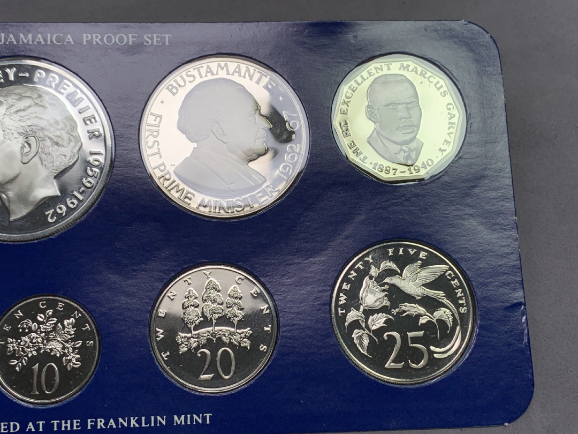 《竞宝斋》第151场-周日，周一，周四 3场 (全场包邮) 原盒 牙买加1976年 九枚套精制币 其中最大面值两枚都是银币