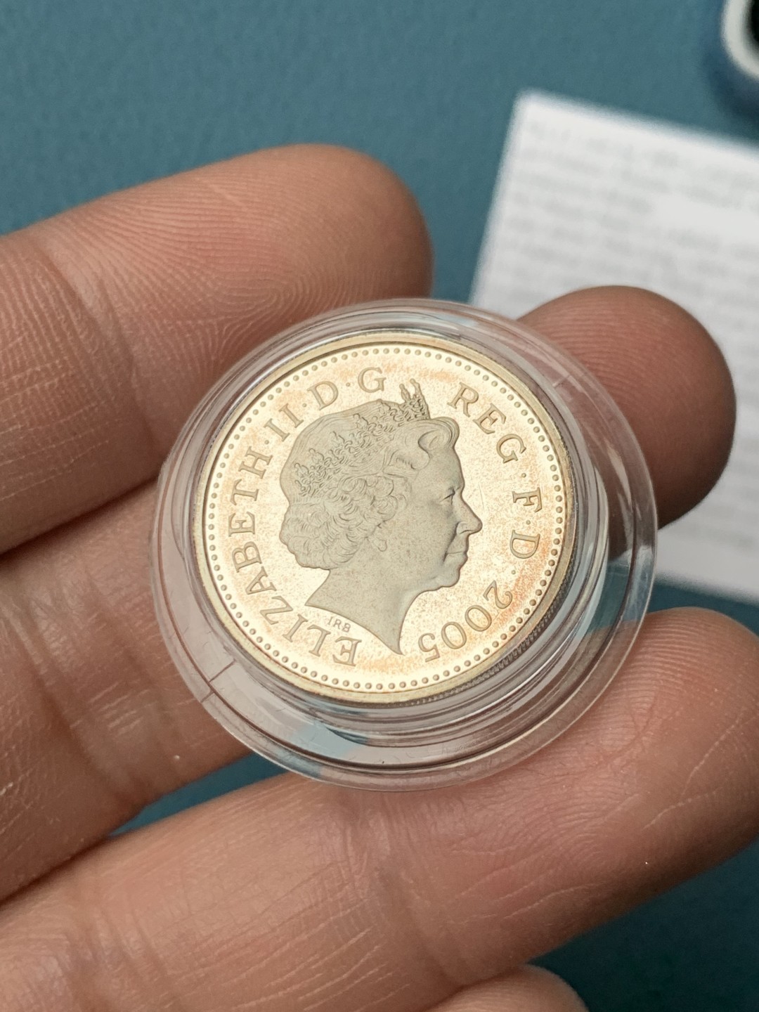 《竞宝斋》第151场-周日，周一，周四 3场 (全场包邮) 原盒证书 英国2005年 1镑 精制银币