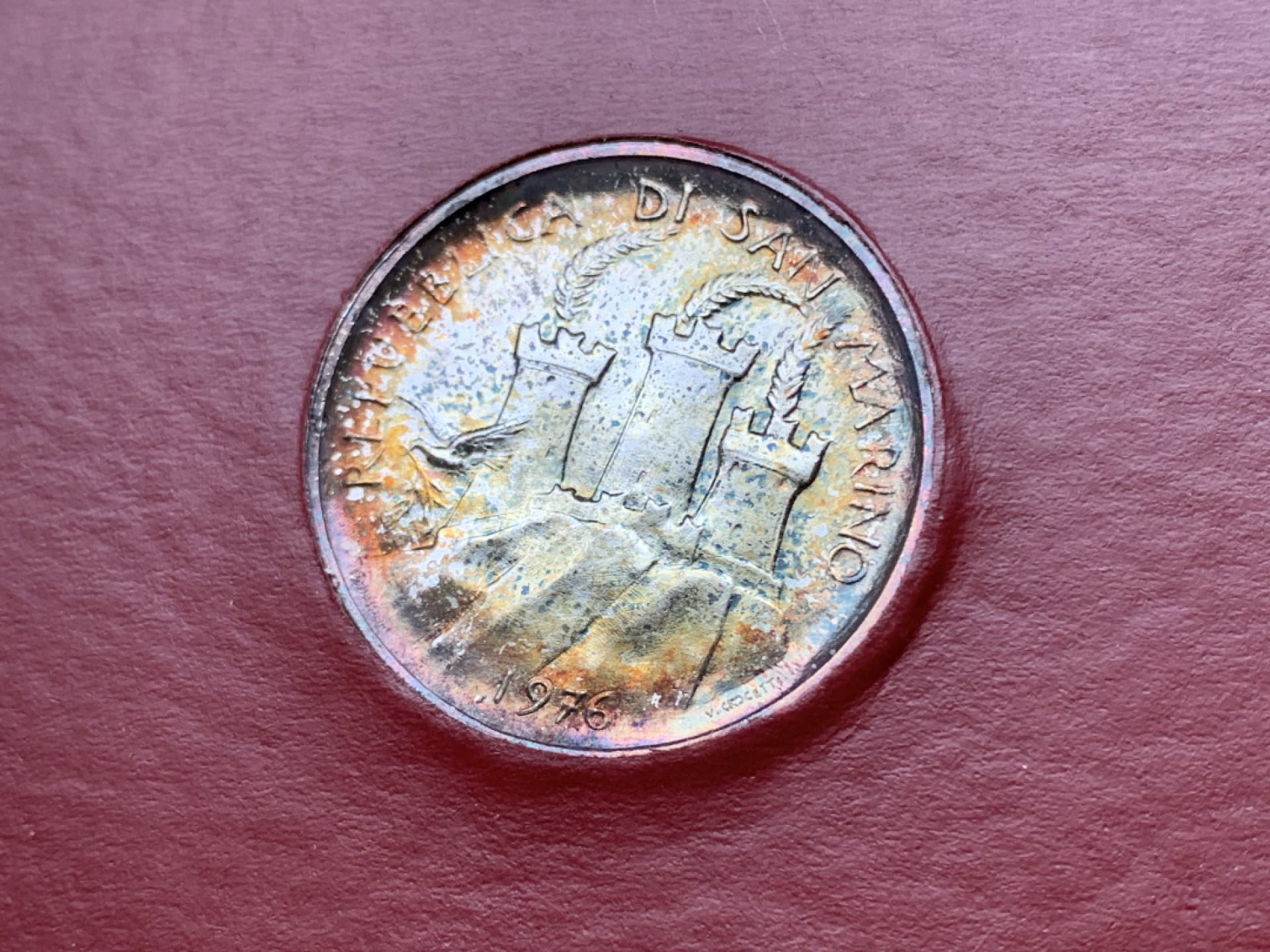 《竞宝斋》第151场-周日，周一，周四 3场 (全场包邮) 卡装 圣马力诺1976年 播种 500里拉银币 炫彩包浆