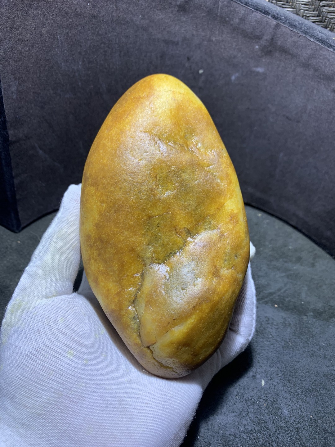 精美天然地表金丝玉黄白双色大籽料原石一块，