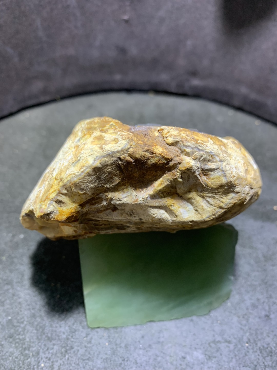 精美天然巴西玛瑙原石雕刻战狼摆件，把件一个