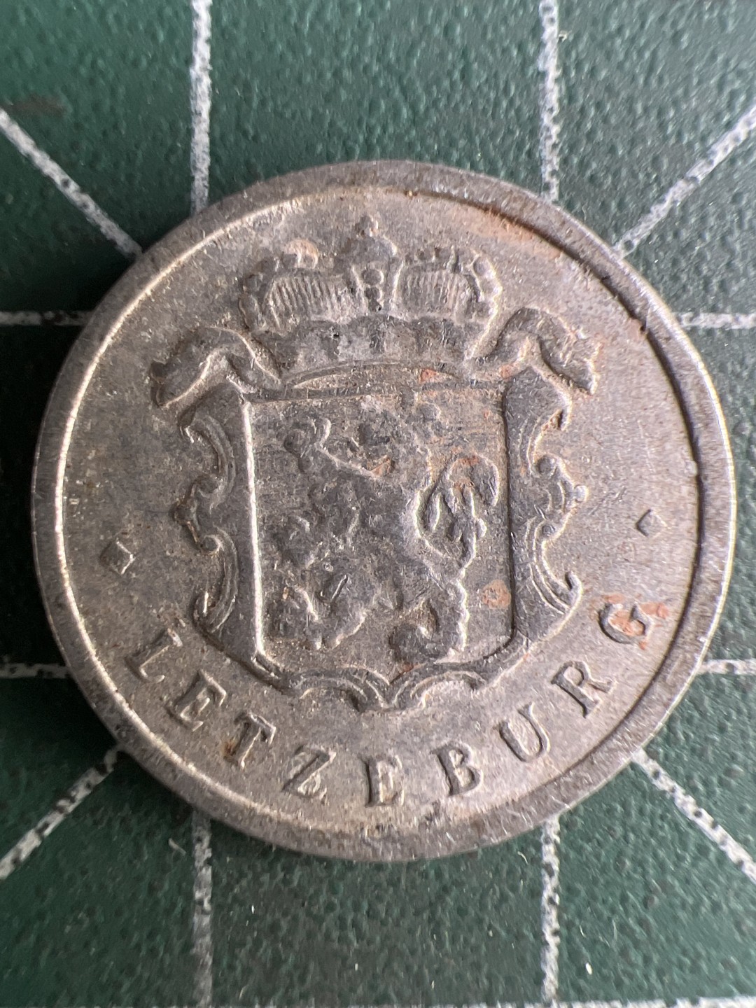 泡泡堂微拍第一 一 九幕硬币捡漏可累计专场👿👿，累计满二十元包邮，接受代拍业务 卢森堡25分