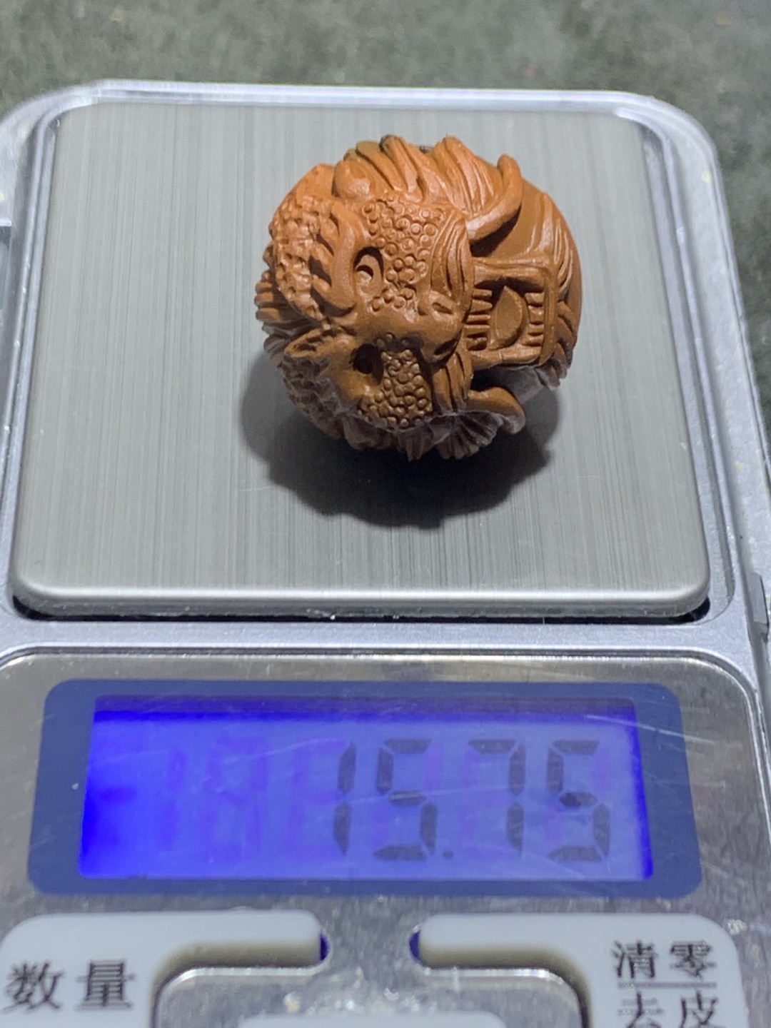 精美战国红玛瑙亚光雕刻龙珠一颗！