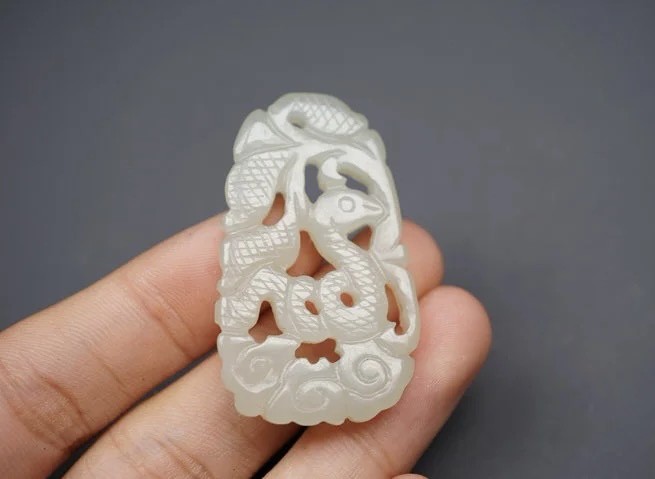 ｜冷门出品｜精选专拍·第贰拾玖场· 和田玉 蛇玉牌挂件