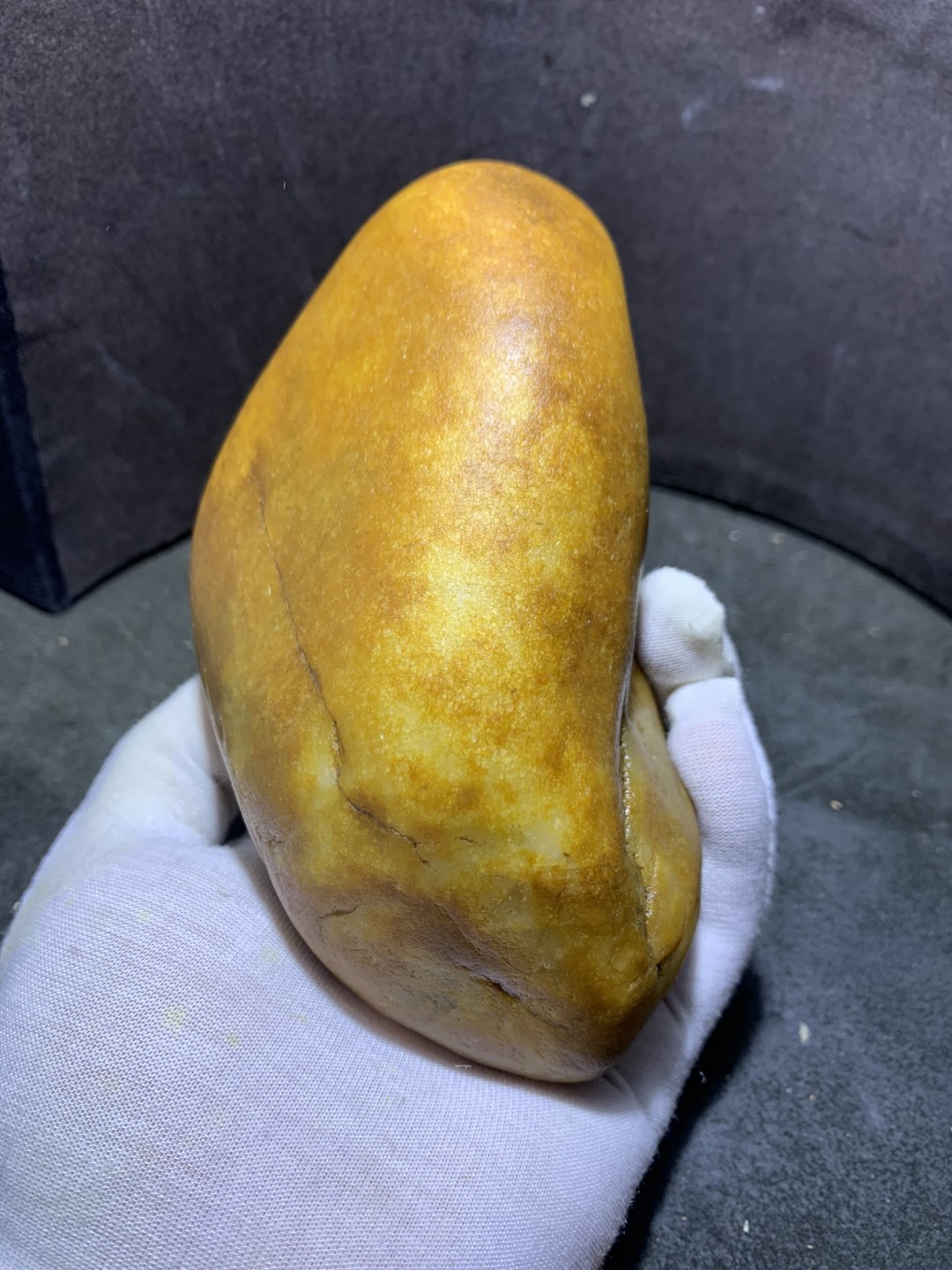 精美天然地表金丝玉黄白双色大籽料原石一块，