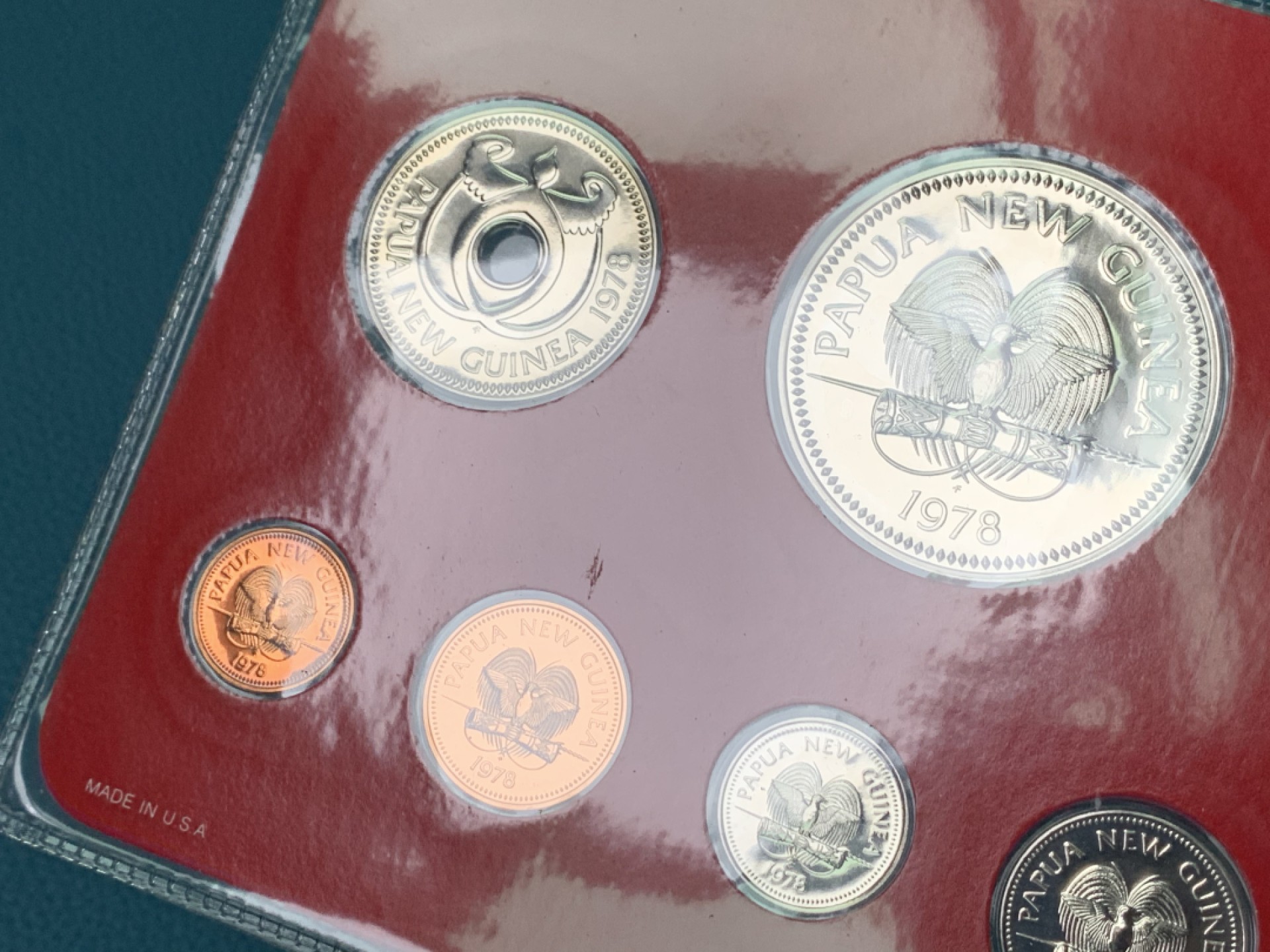《竞宝斋》第151场-周日，周一，周四 3场 (全场包邮) 原盒 巴布亚新几内亚 1978年 八枚套币 镍币发行量极少